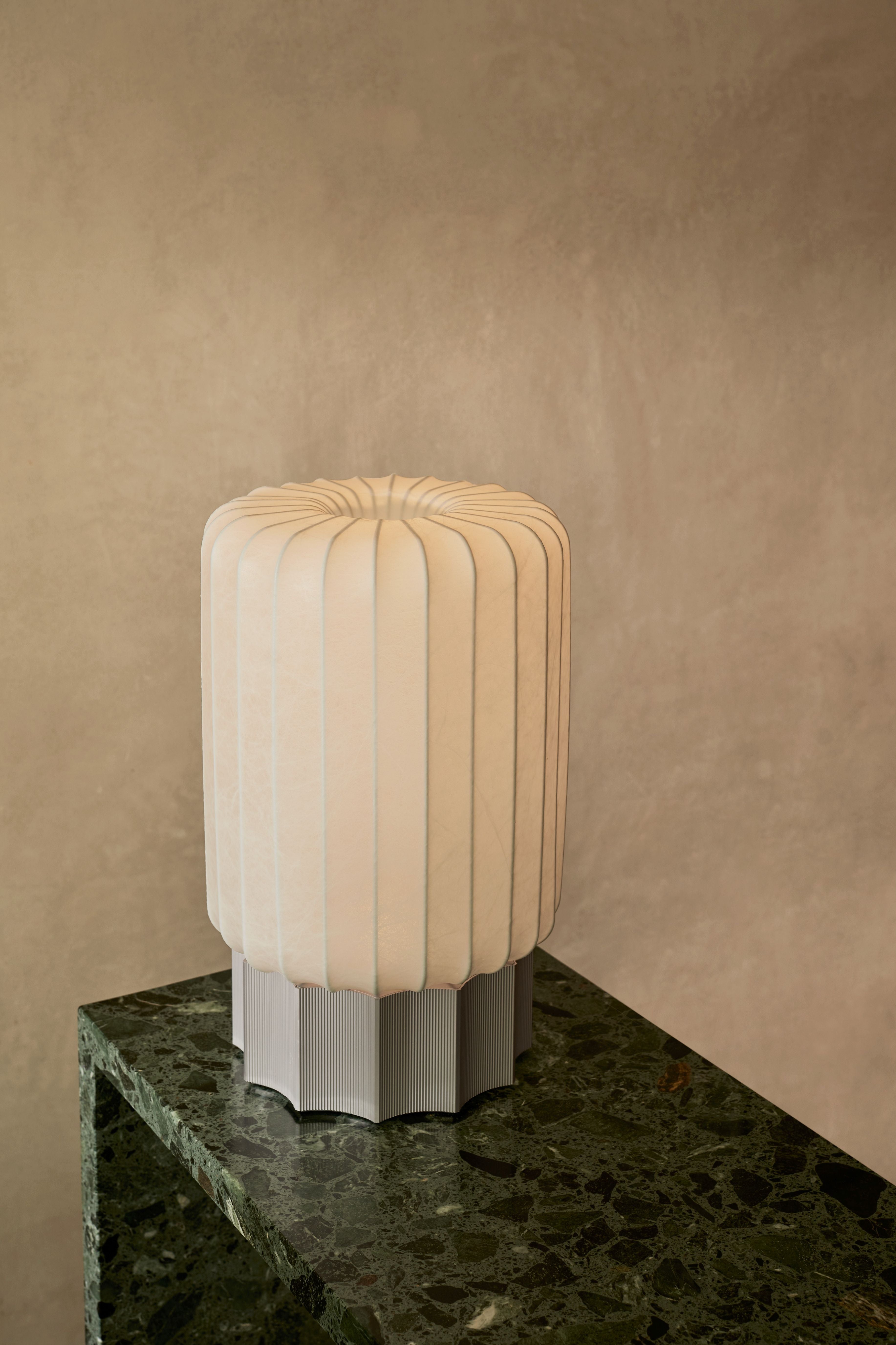 METER aluminum floor lamp