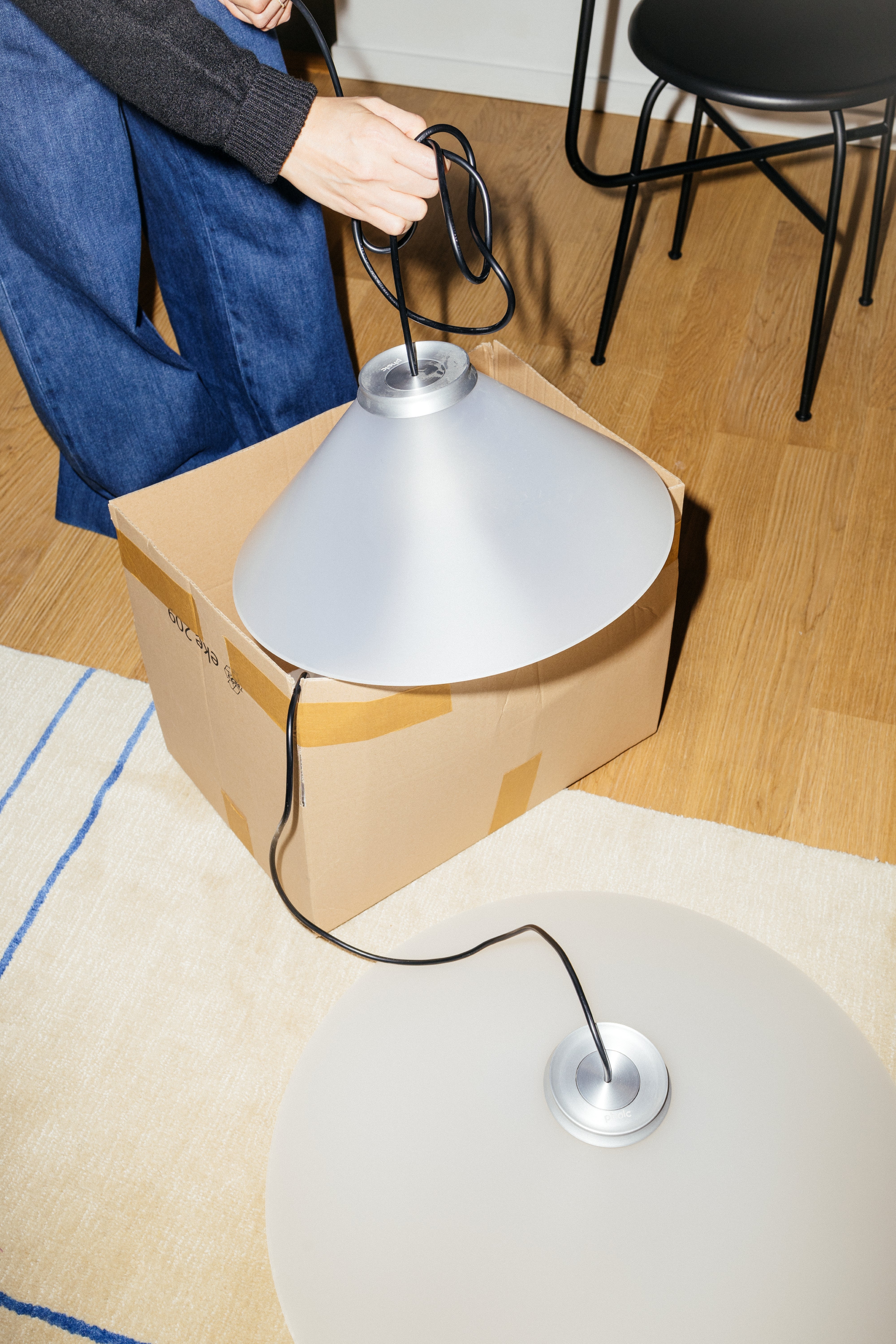 Pendelleuchte ALINE silber mit weißem Schirm