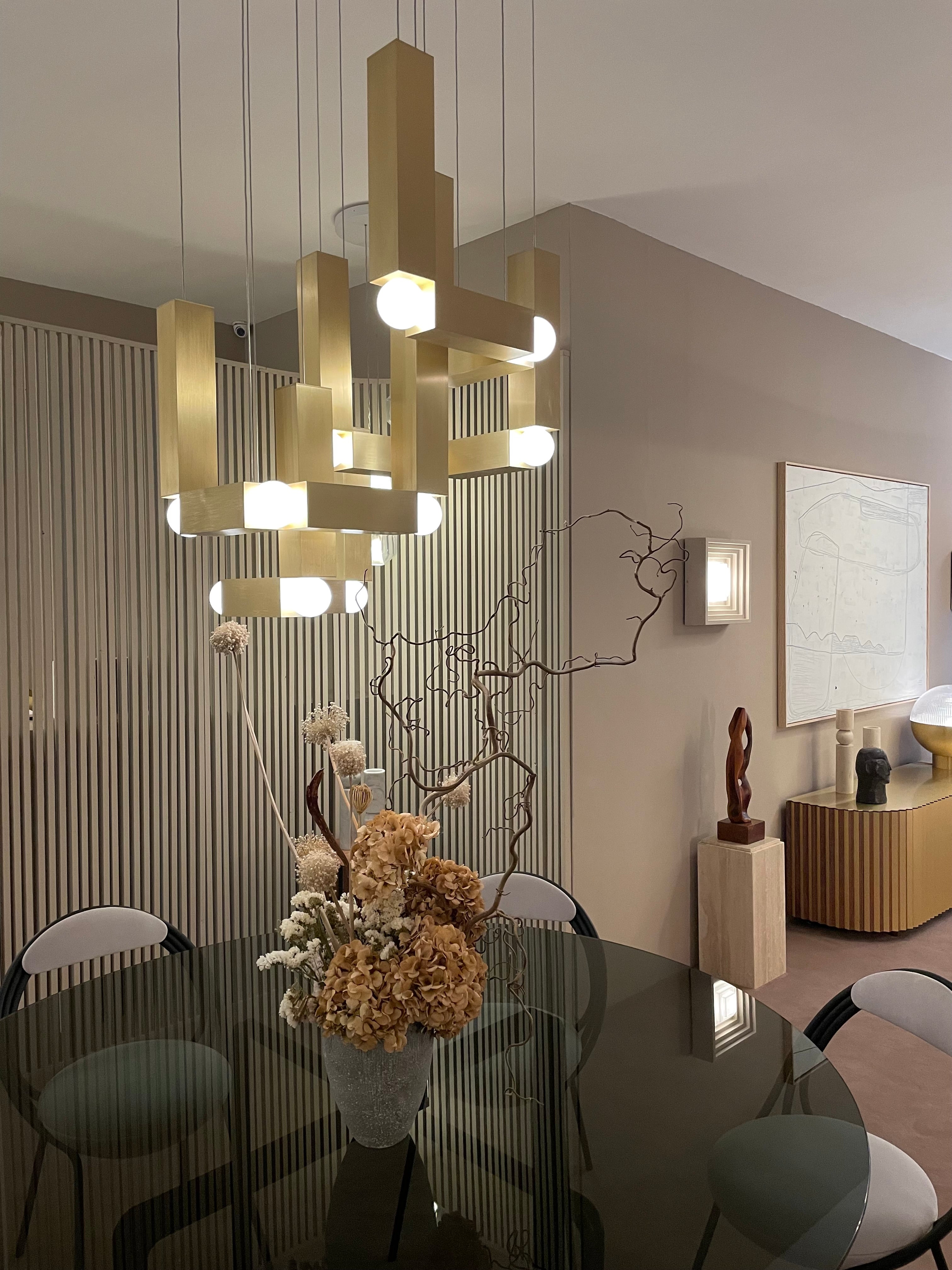 VESPER QUATTRO pendant lamp with an opal shade and silver finish.