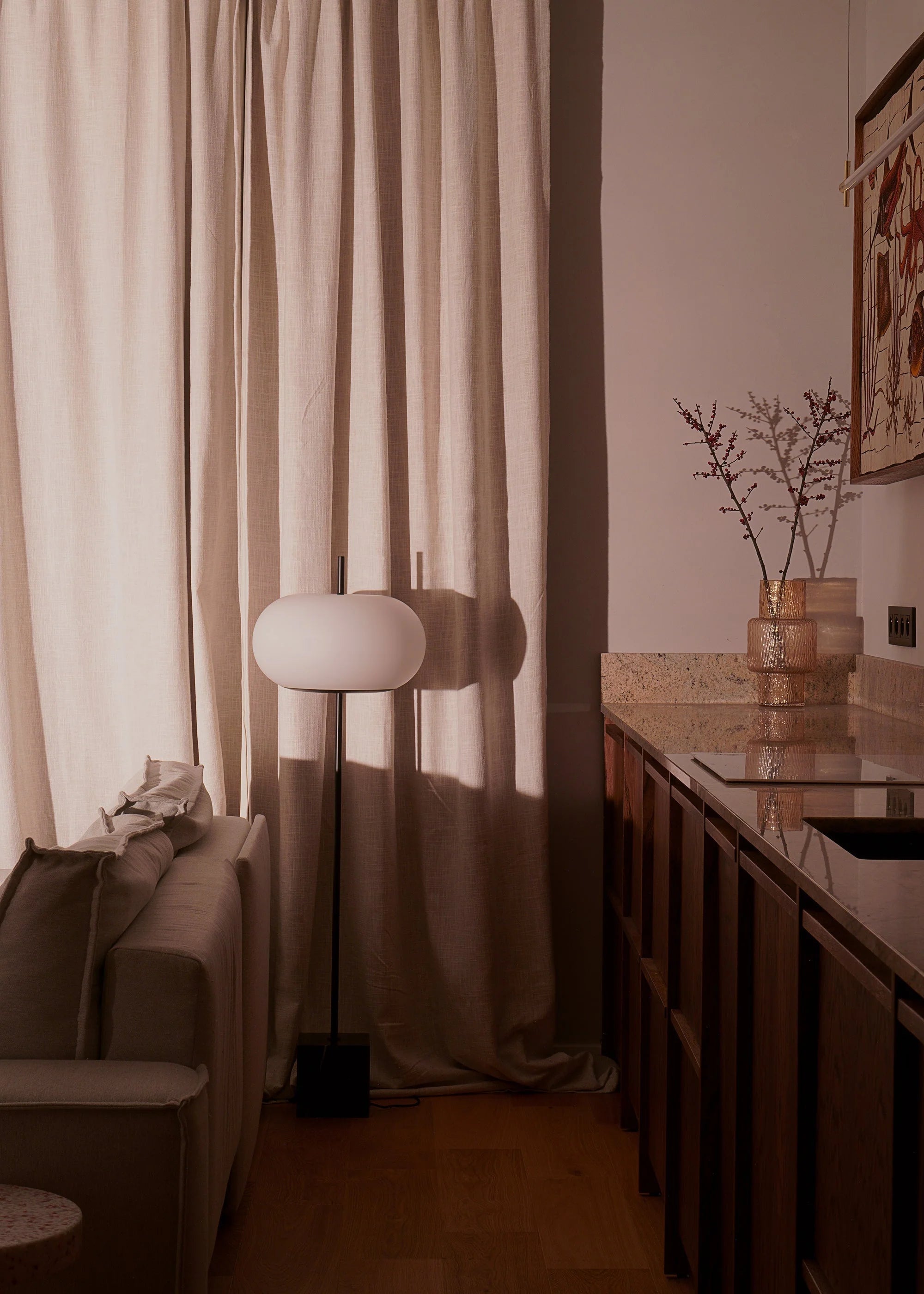 PIU floor lamp black marble