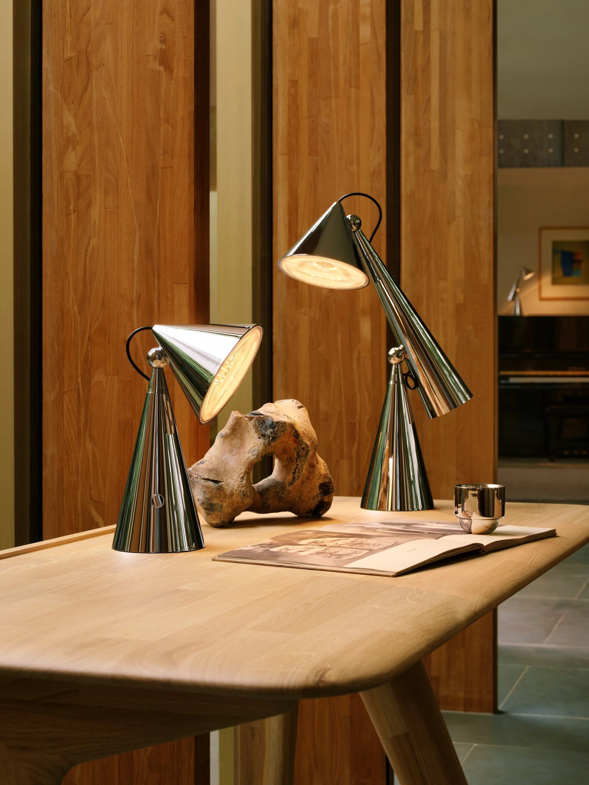 Lampa stołowa POSE srebrny