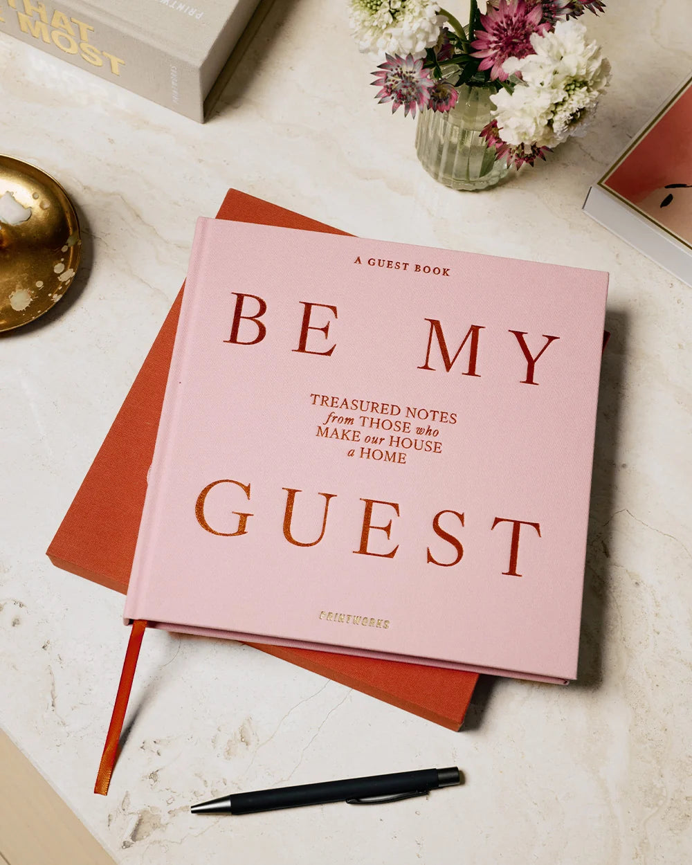 BE MY GUEST Guest Book red with pink