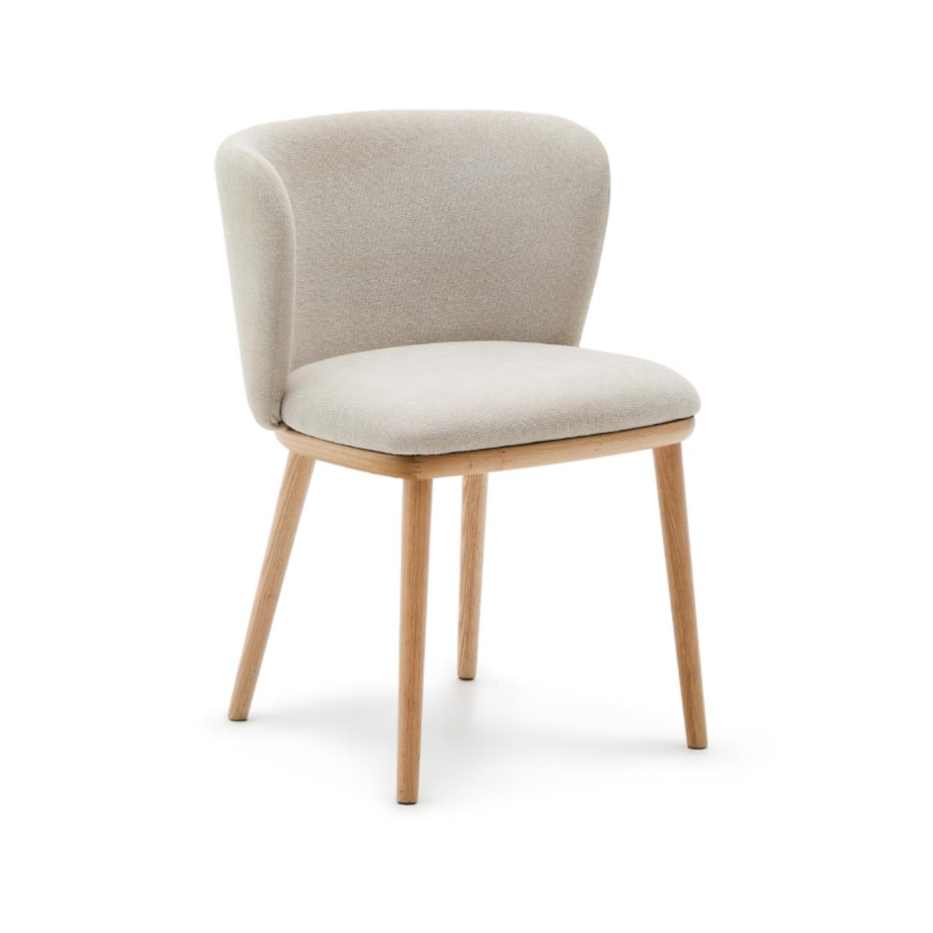 A chair in the ciselia beige szenil fabric with a bright base