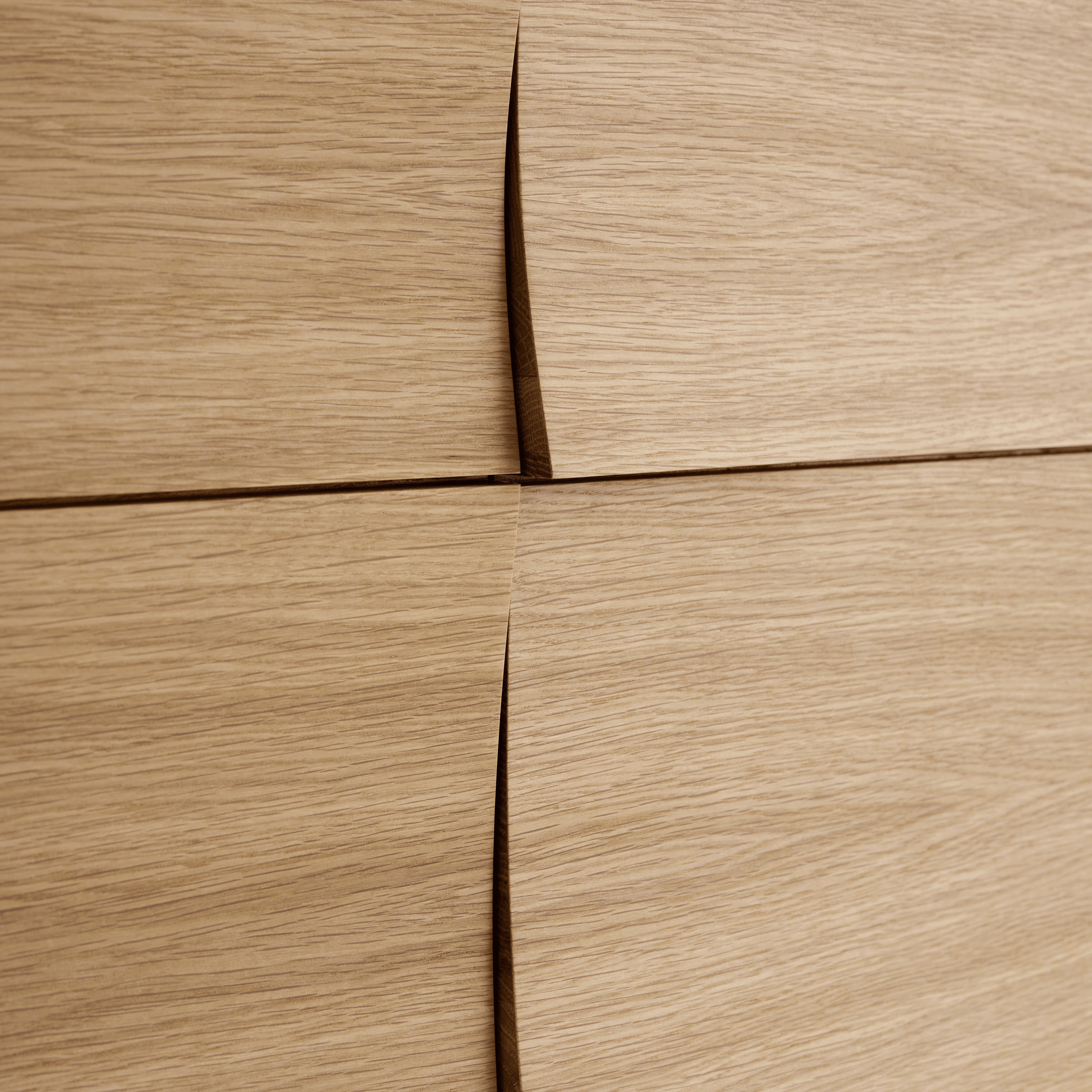 REFLECT chest of drawers oak veneer