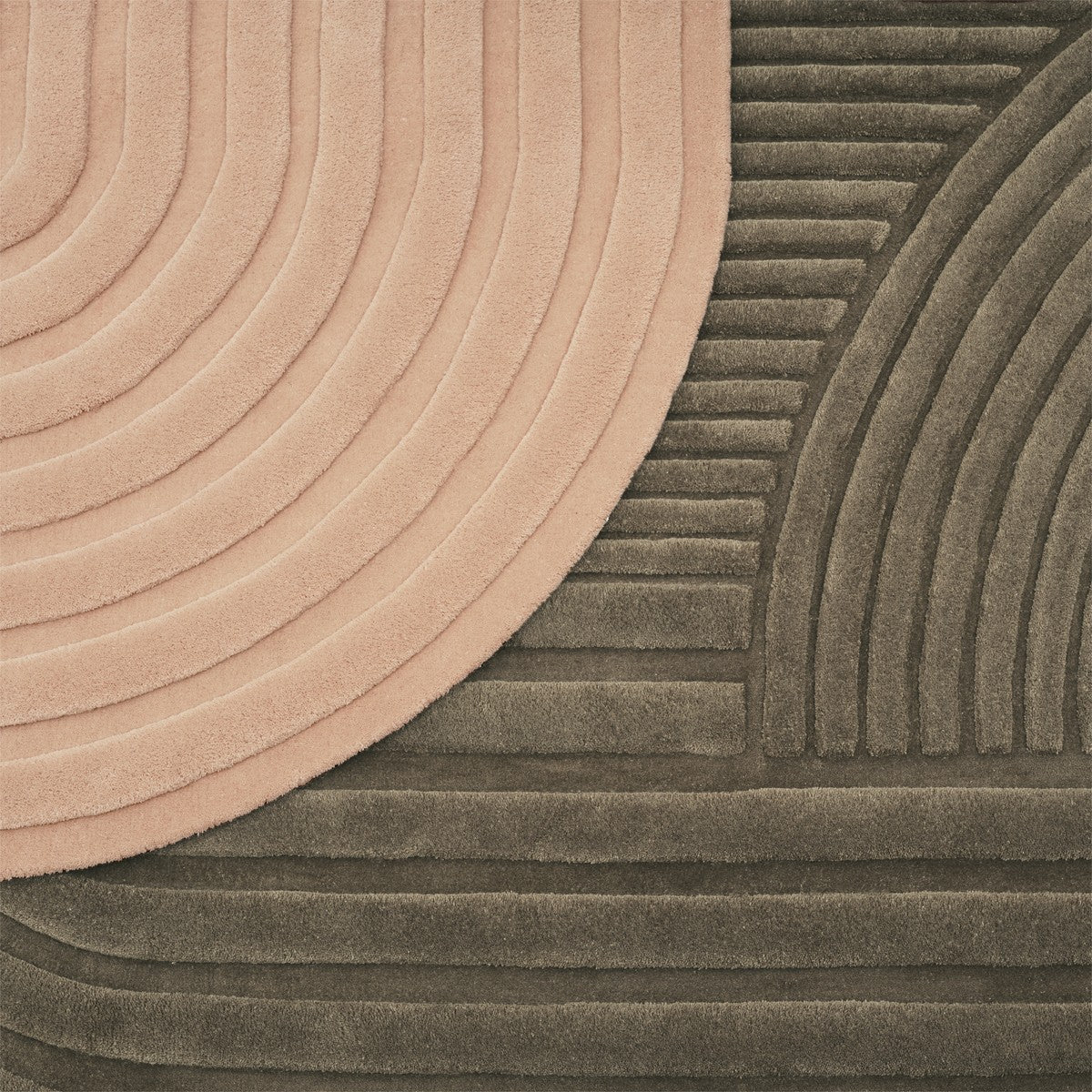 RELEVO Taupe Rug