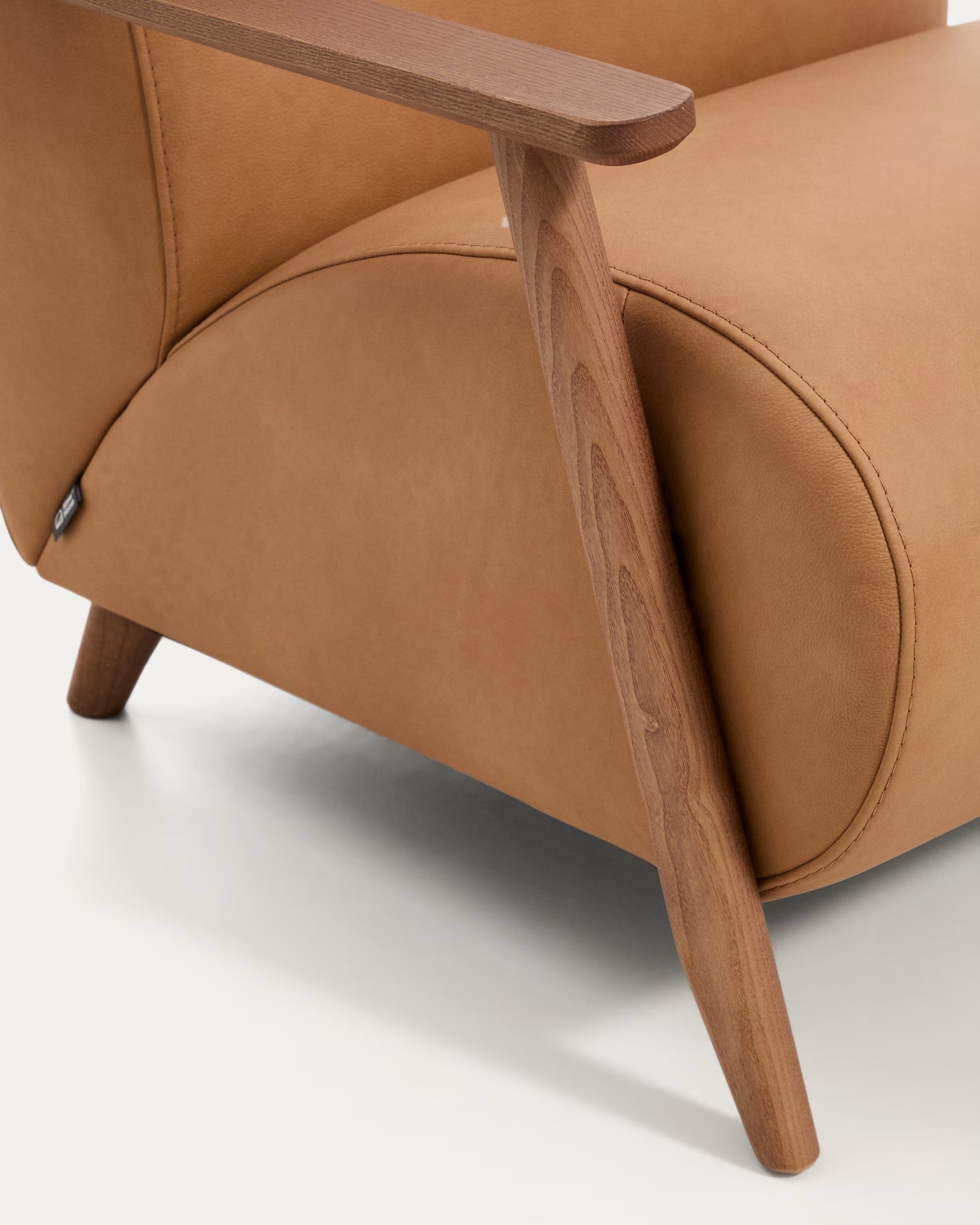 MEGHAN Armchair brown leather with dark ash base