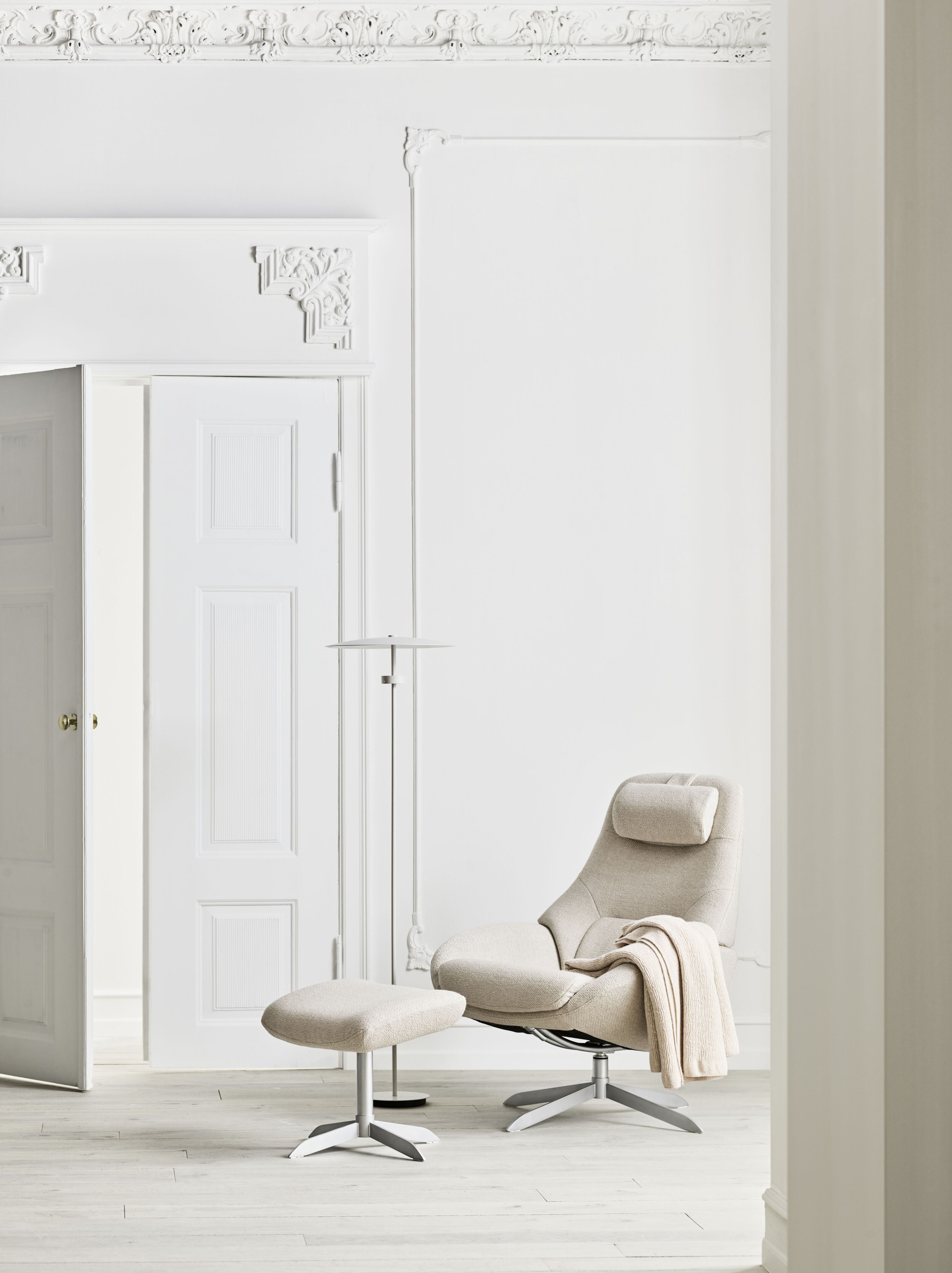 Saga Curated Edition chair cream base