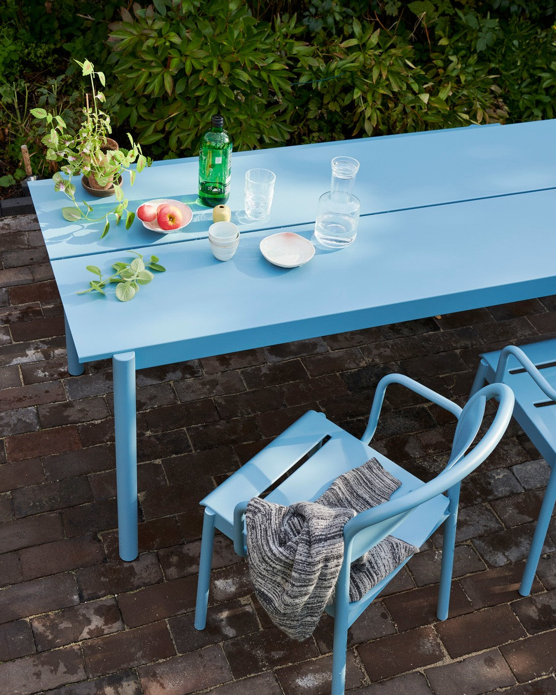 LINEAR Blue Steel Outdoor Armchair
