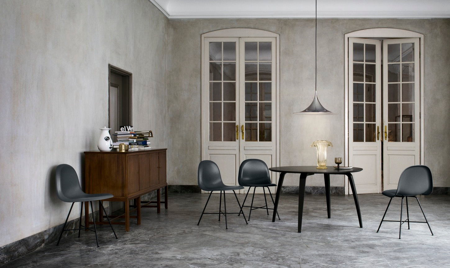 GUBI Round Table Walnut Wood