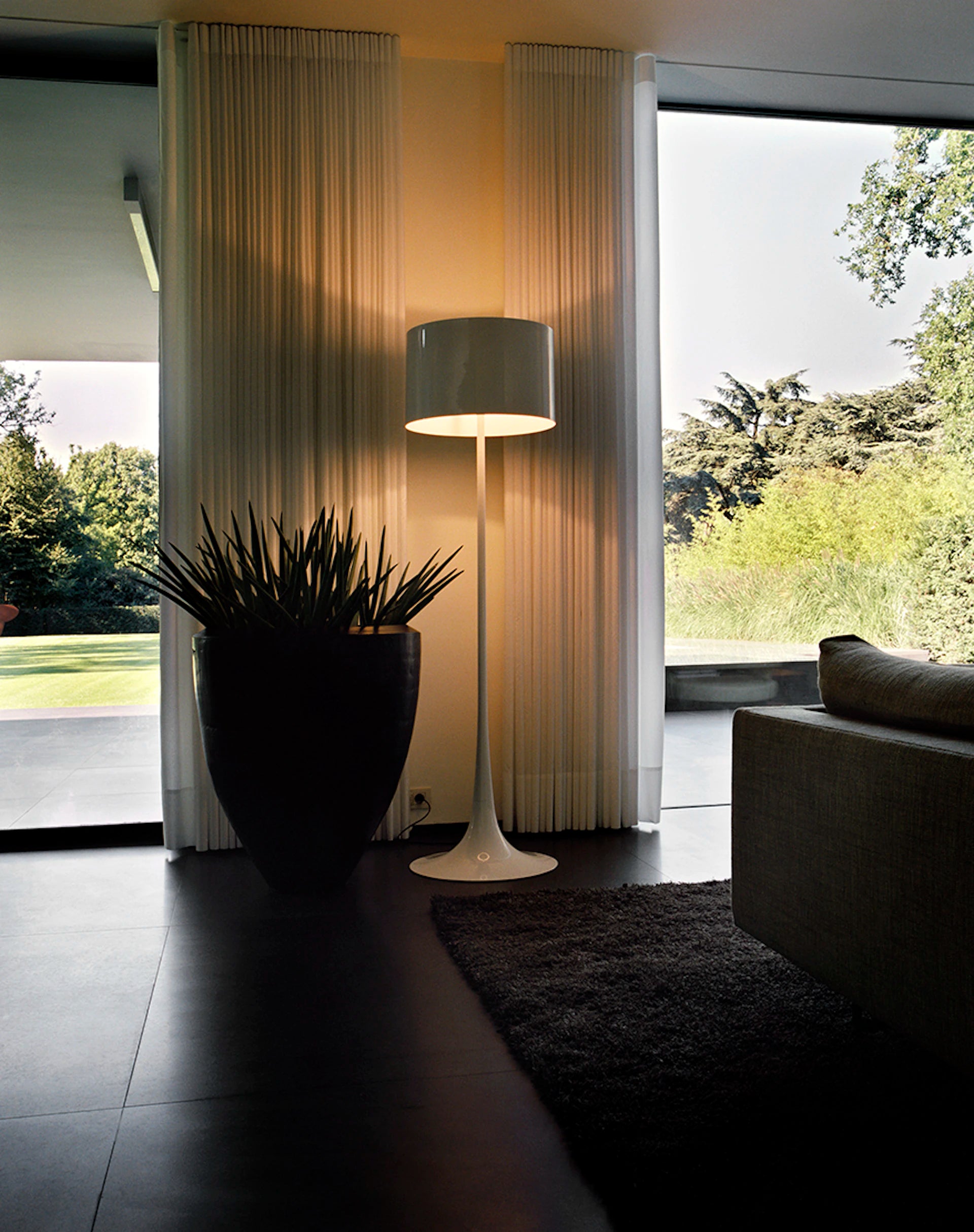 SPUN LIGHT White Floor Lamp