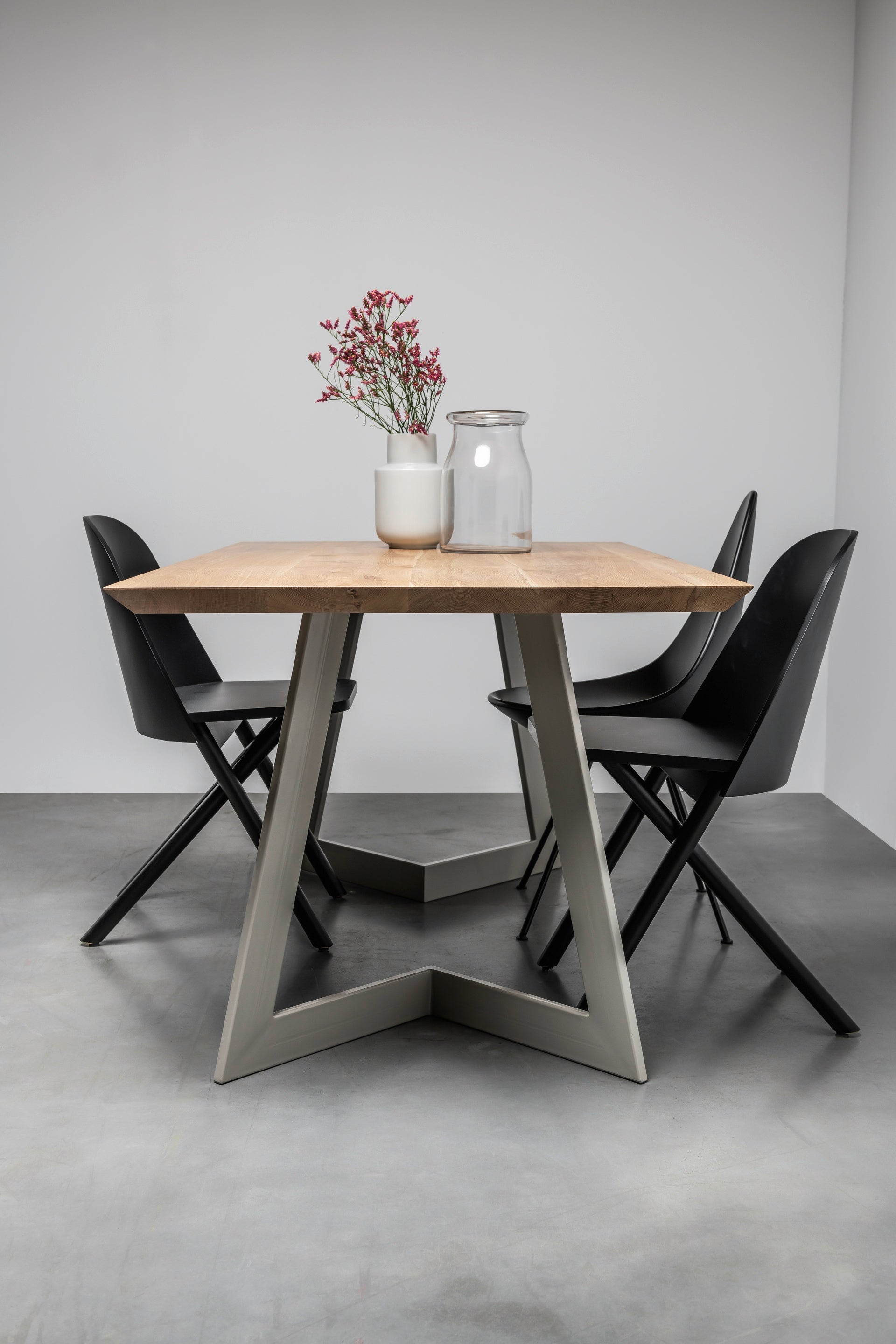 ANTONIO oak table top with steel base