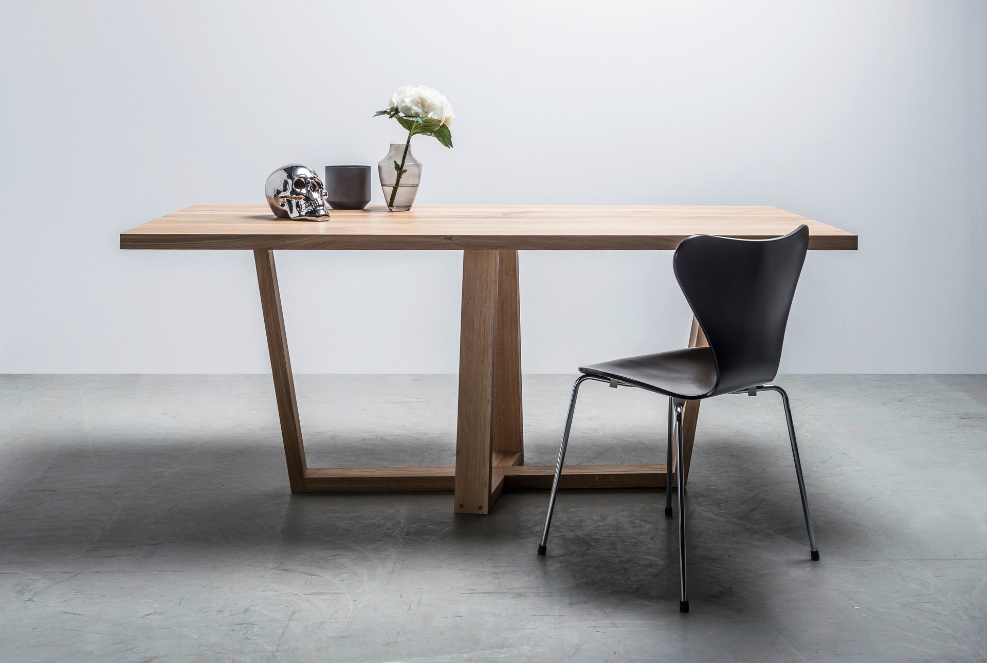 DIAMOND Table Oak Wood