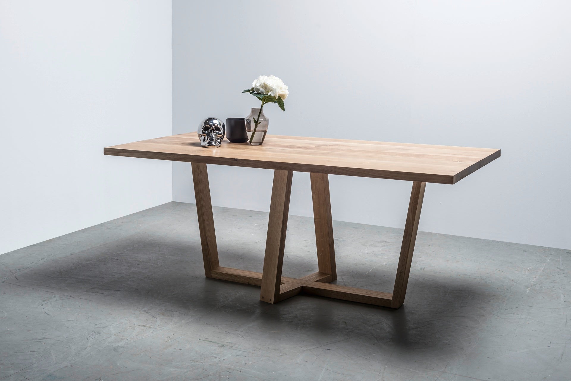 DIAMOND Table Oak Wood