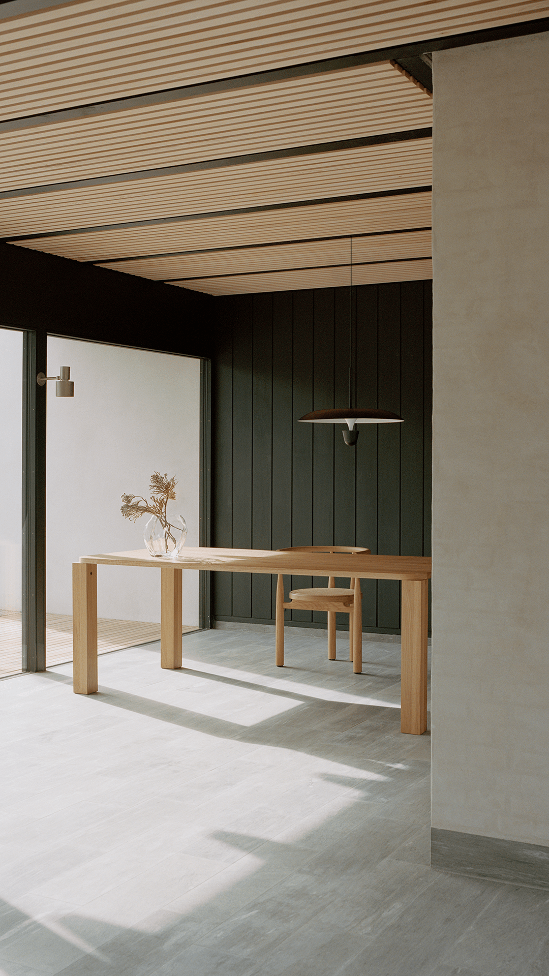 KANTARELL Pendant Lamp Black with White Finish