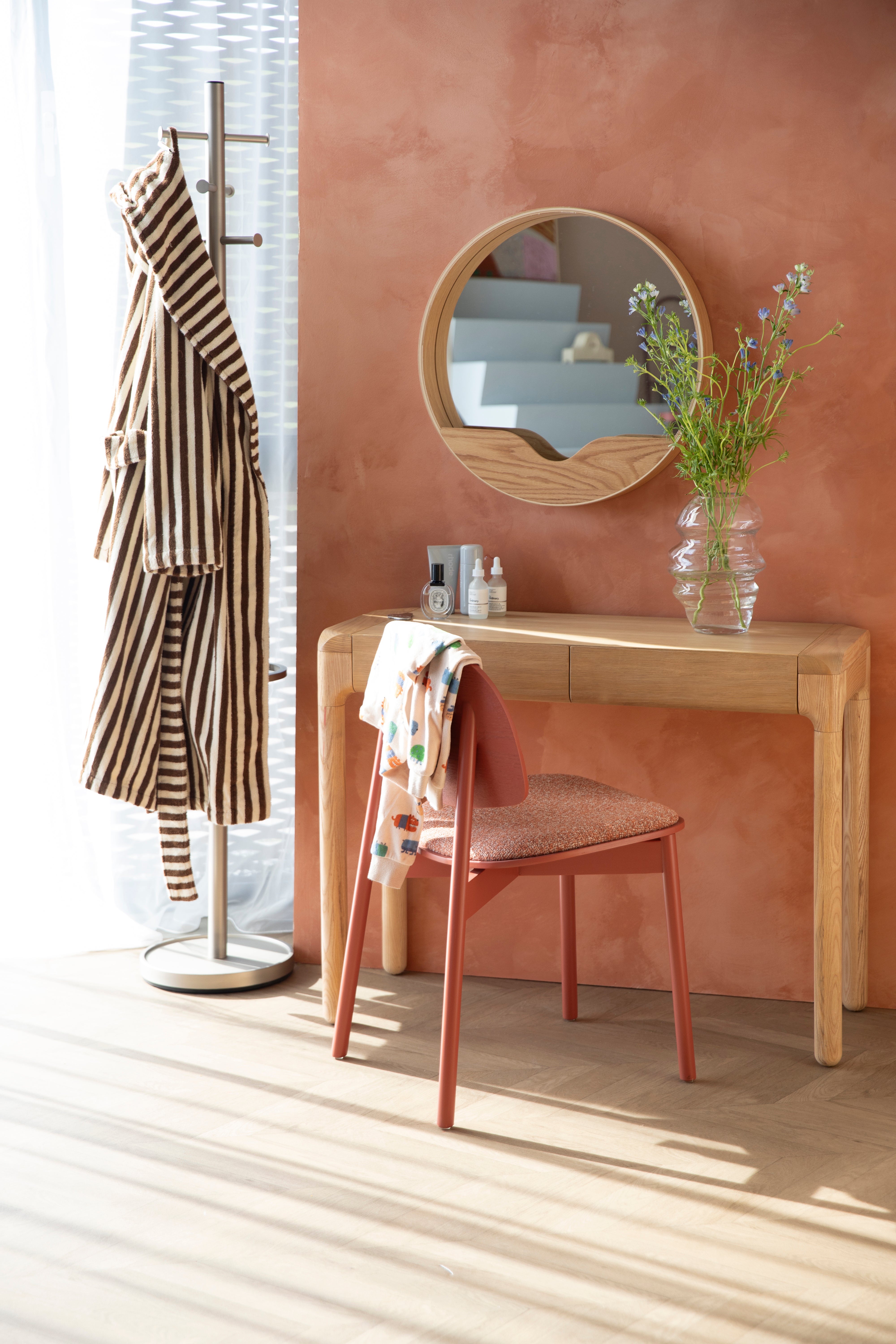SUNRISE Chair in Red