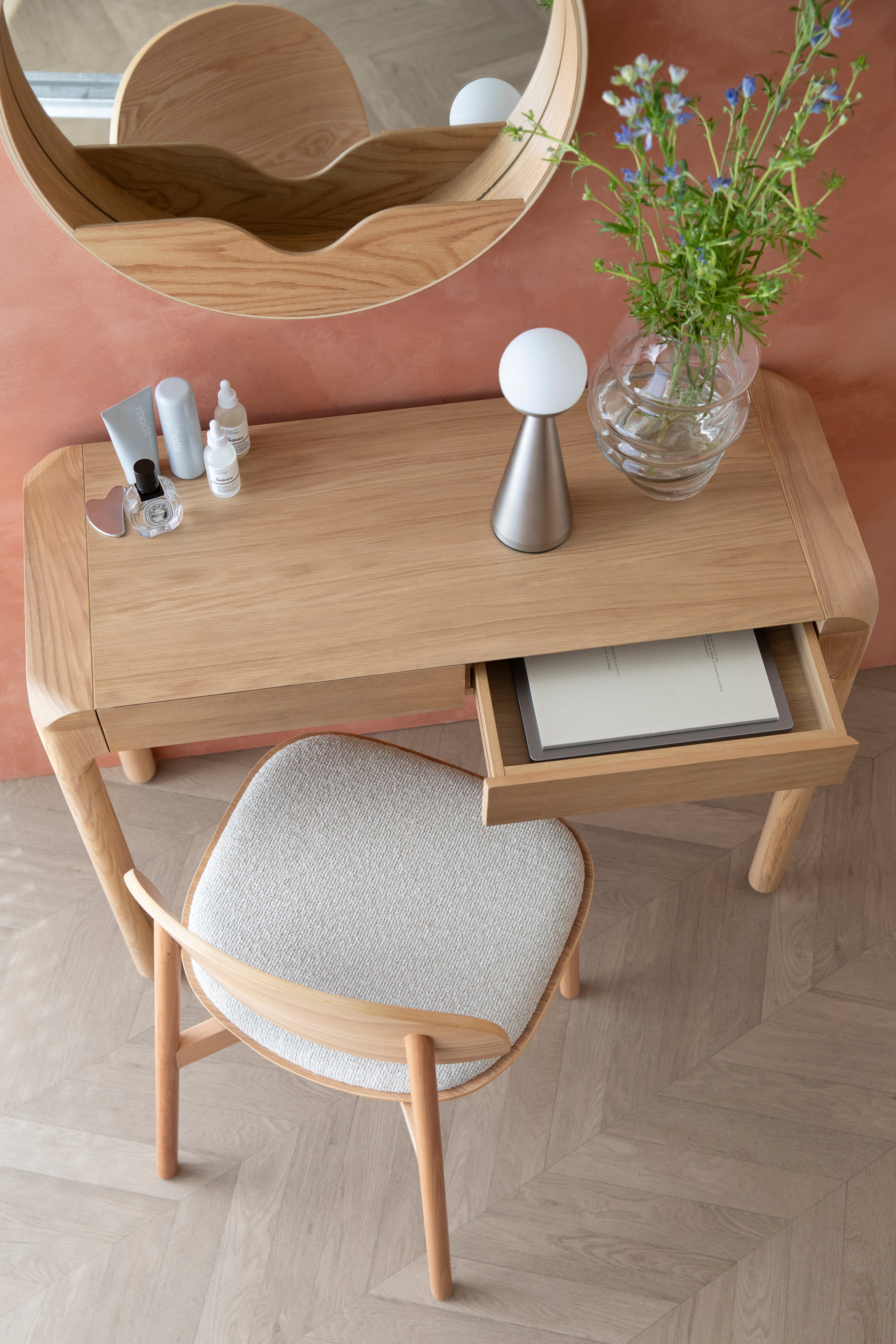 SUNRISE Chair in Beige with Wooden Base