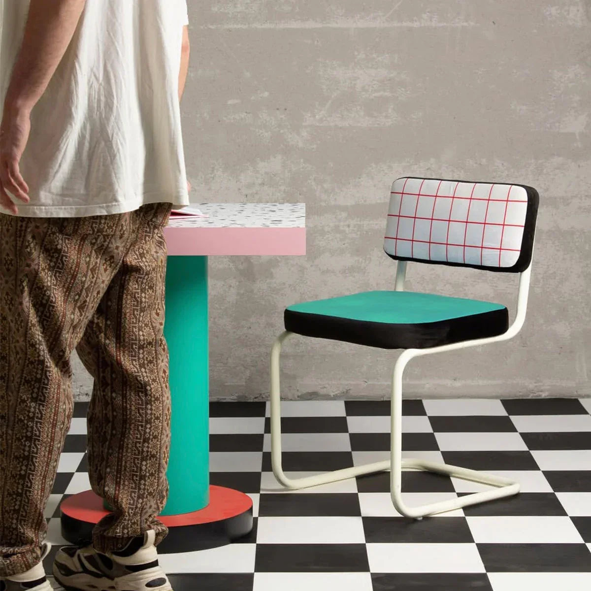 Barhocker SUPERSTOOL RED GRID türkis mit weißem Fuß