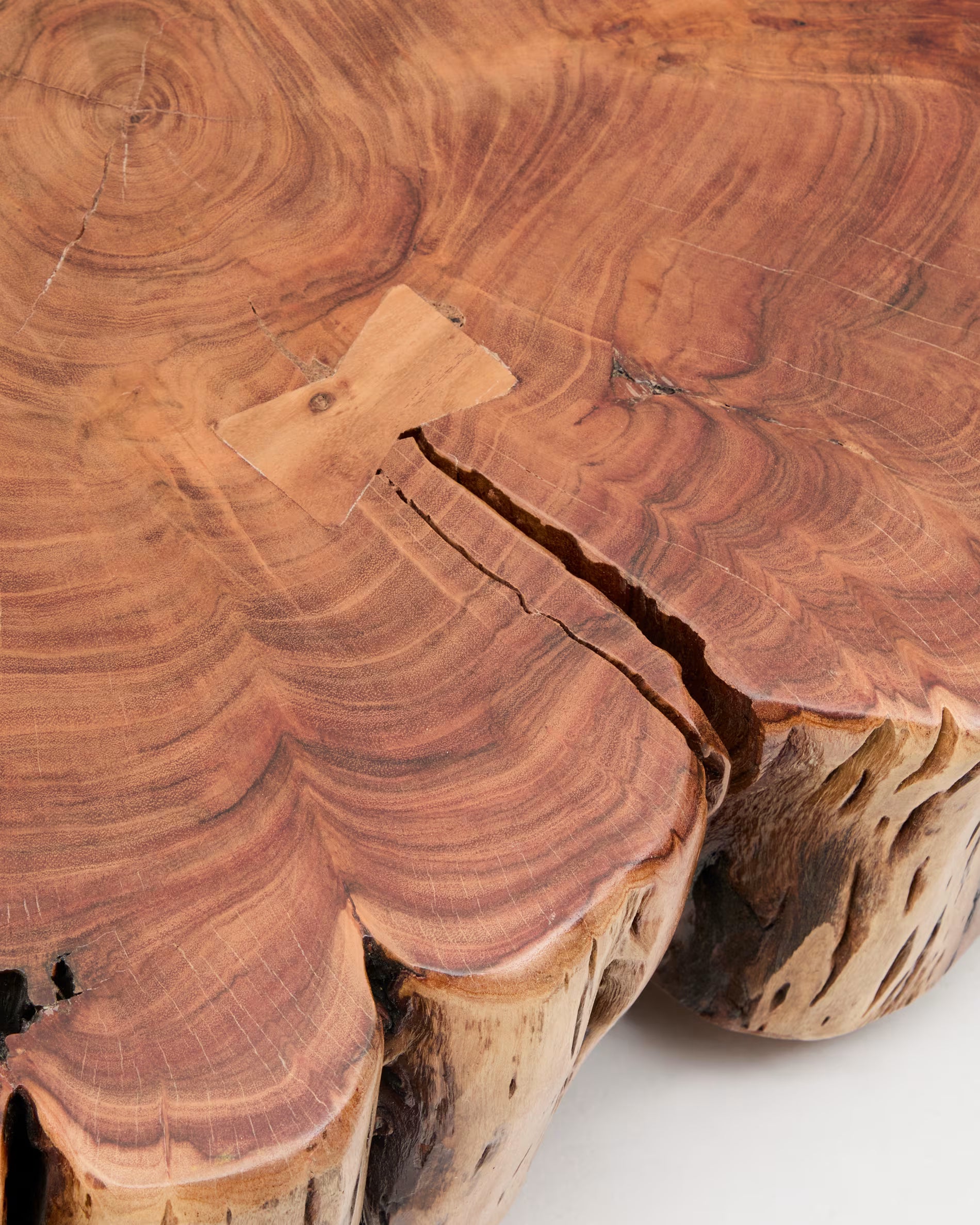 NUVINE lite coffee table acacia wood