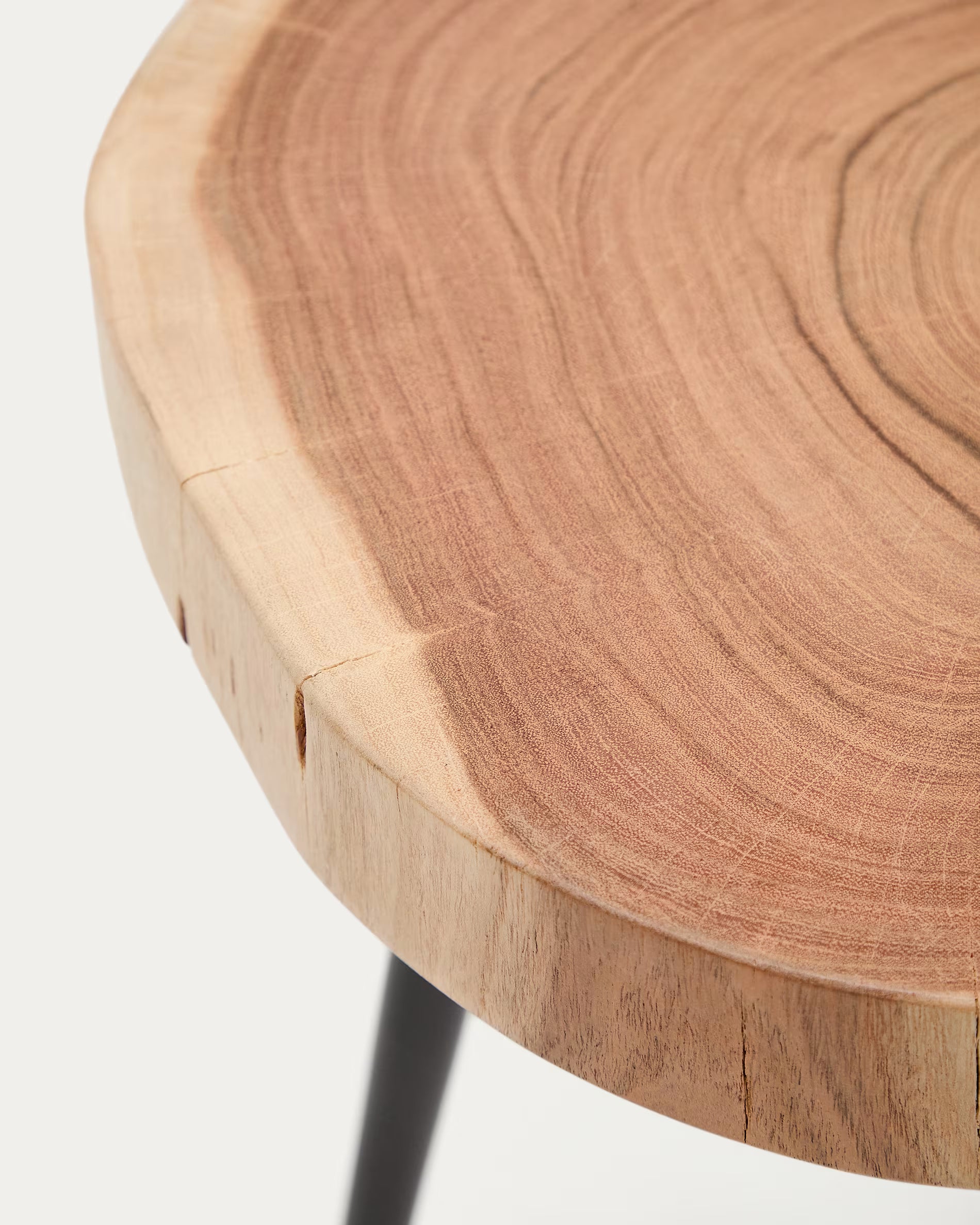 TANIVE side table made of light acacia wood with a black base