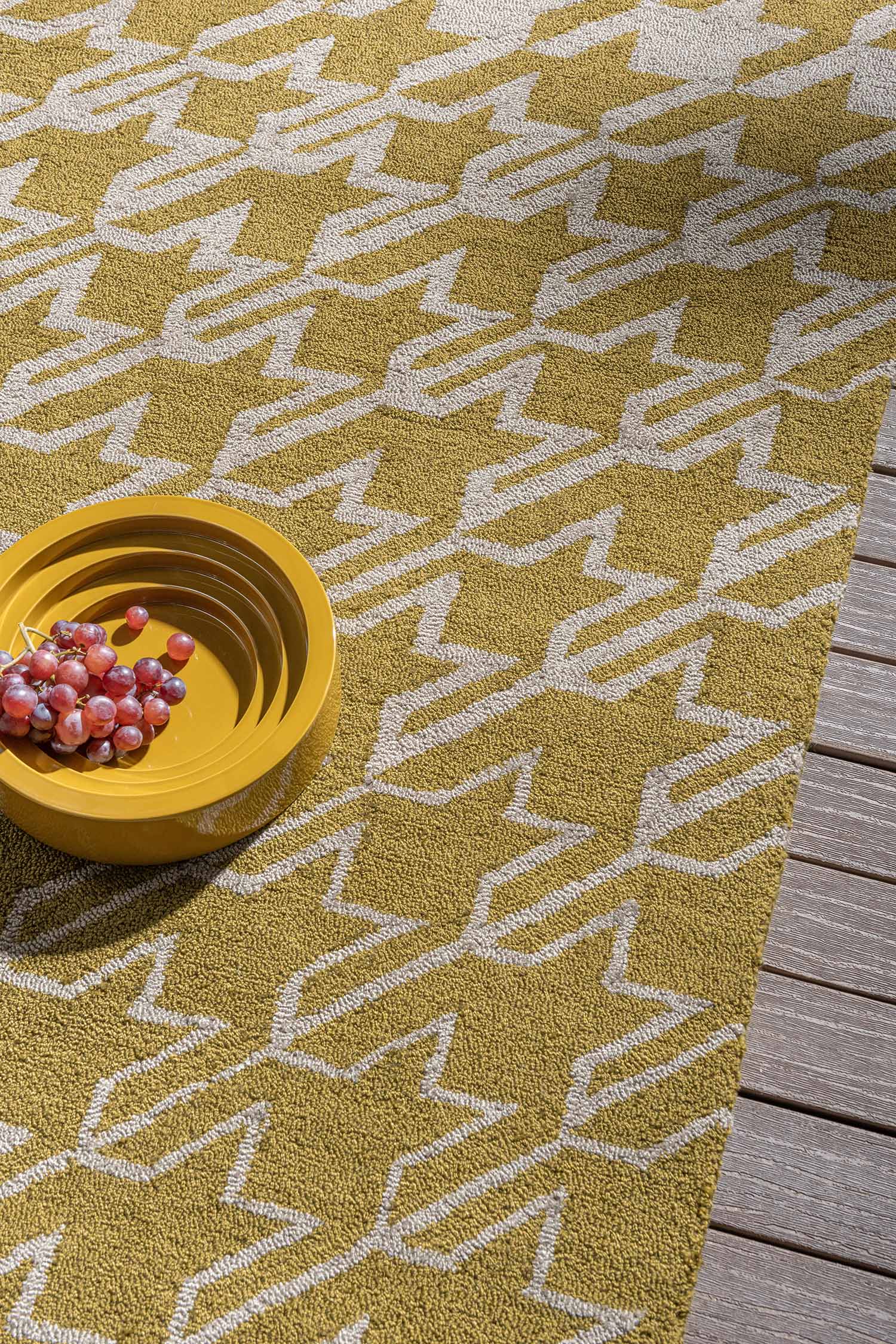HoundStoth mustard external rug