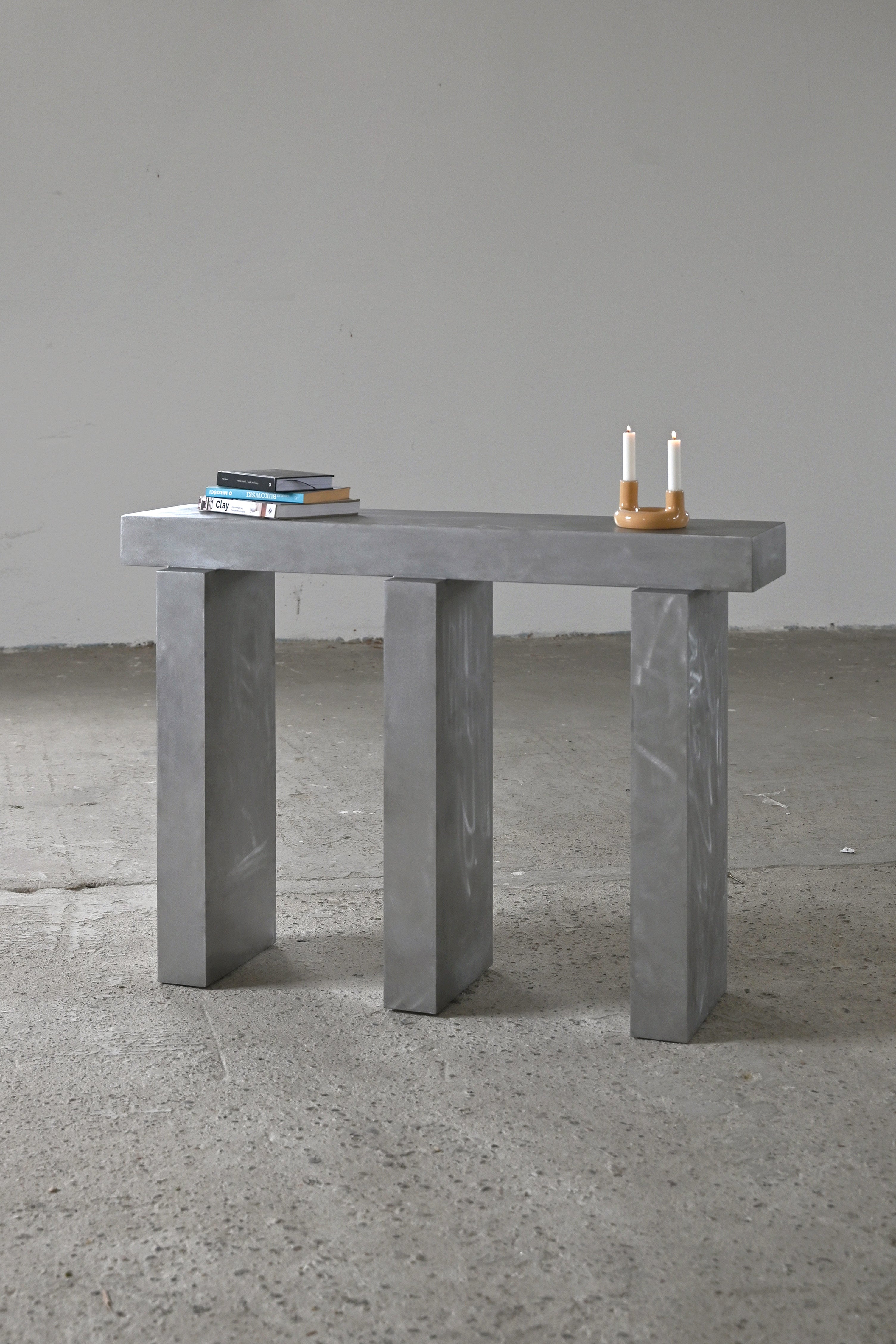TERT Steel Console