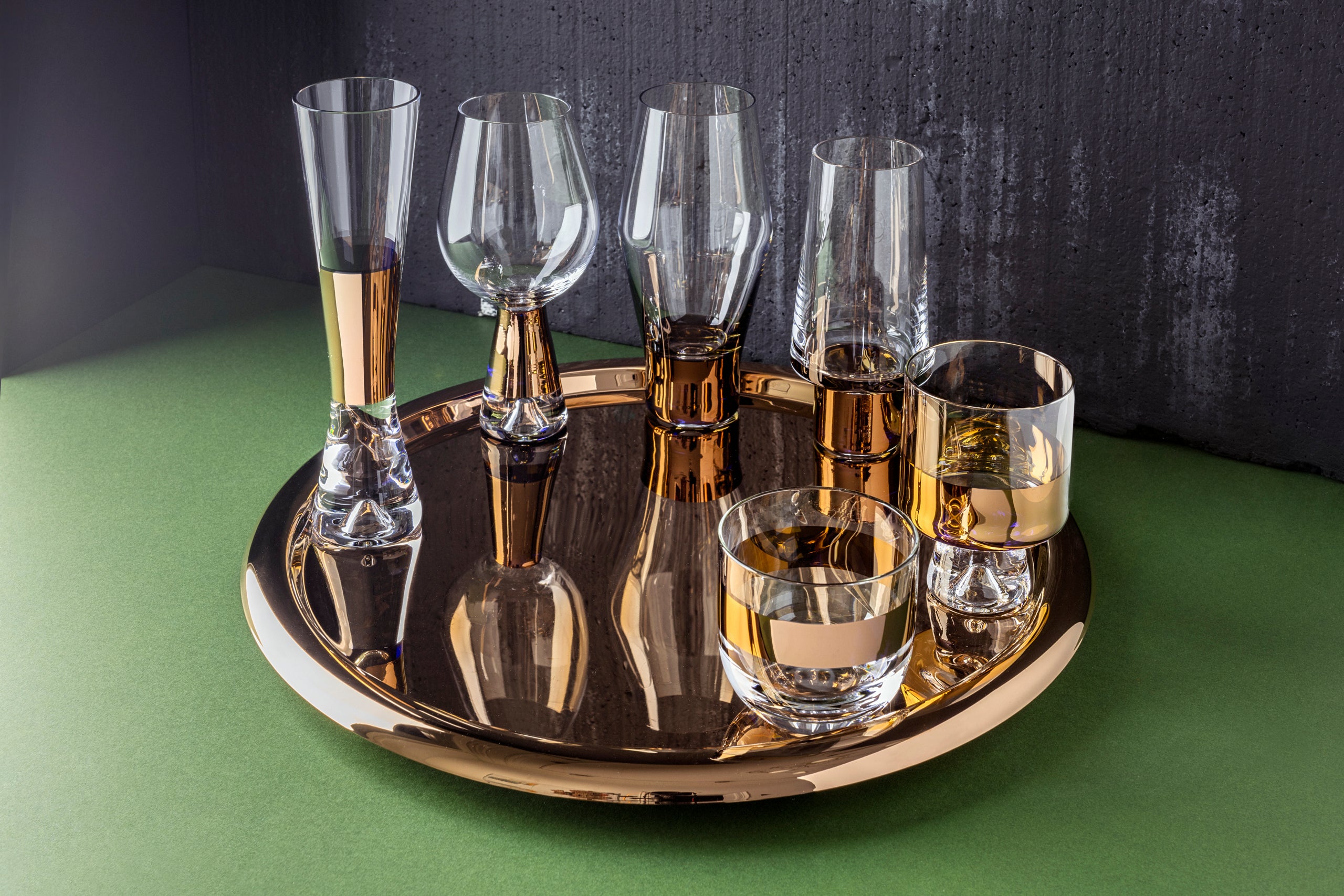 A set of champagne glasses of copper tank [Julia] [Amelia SPR]