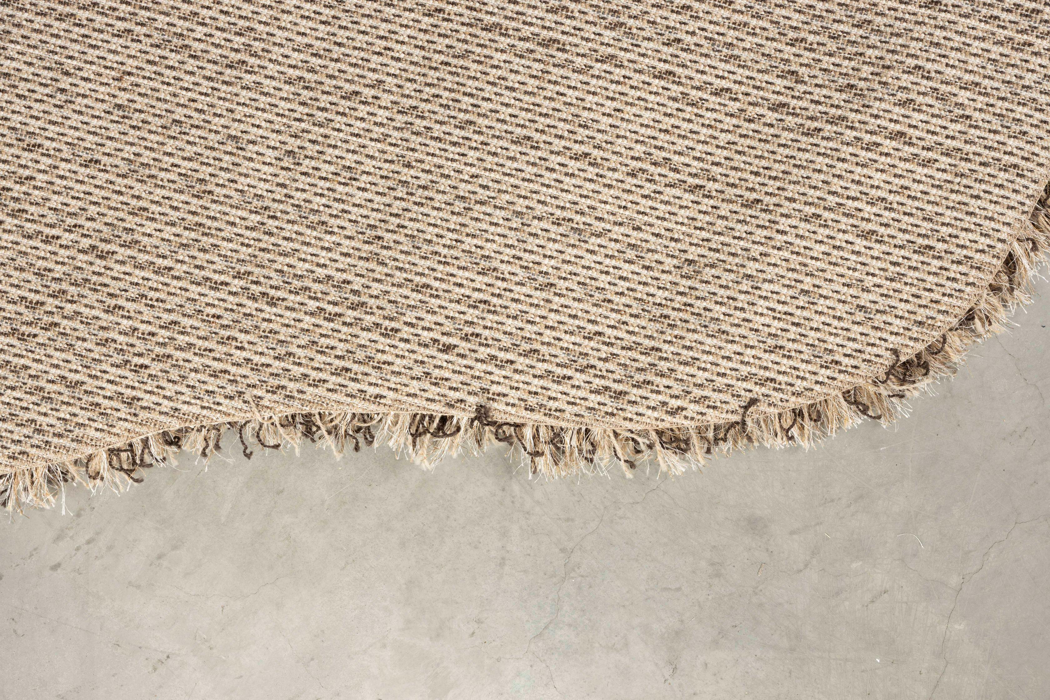 TASTY long-pile rug in brown
