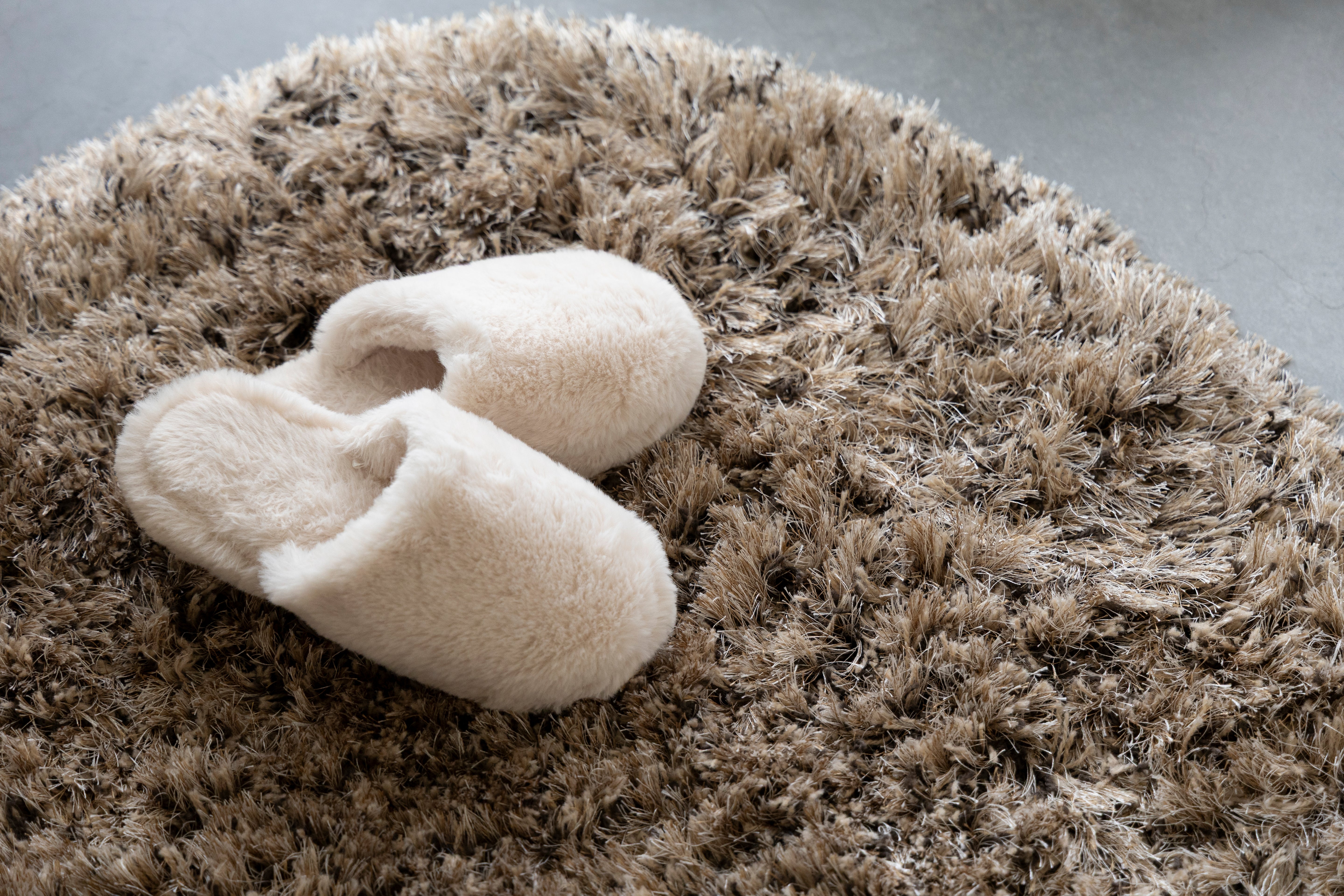 TASTY long-pile rug in brown