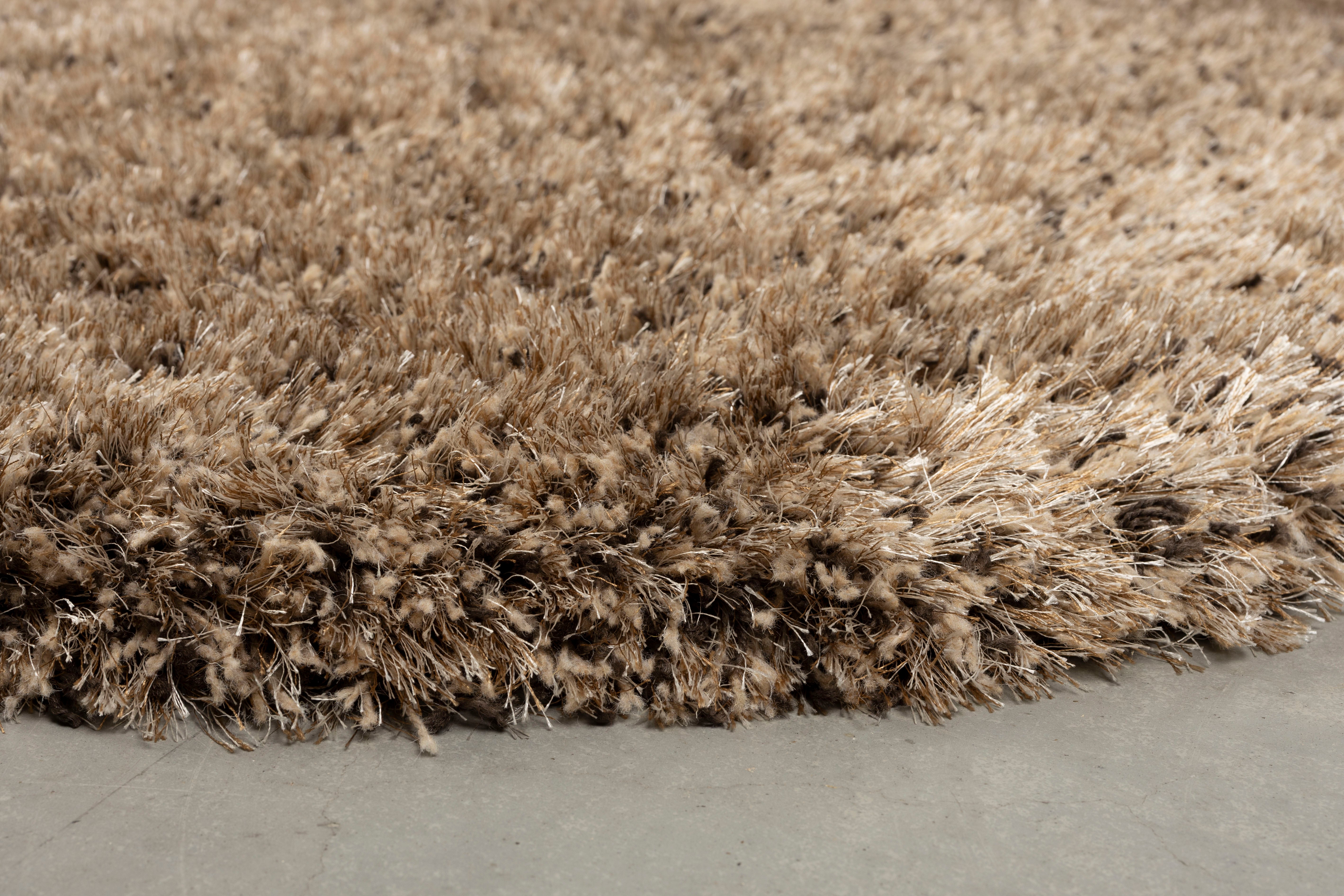 TASTY long-pile rug in brown