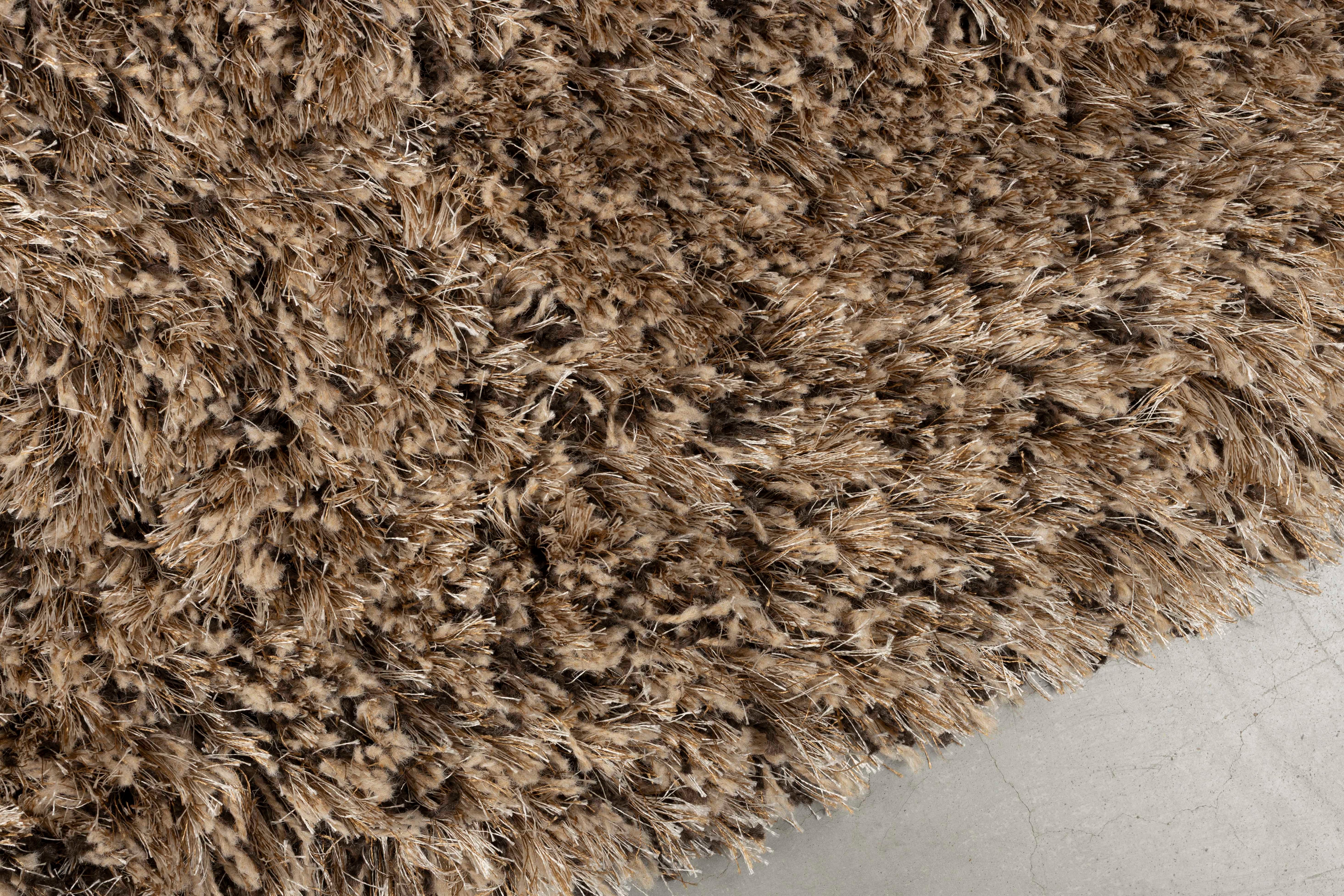 TASTY long-pile rug in brown