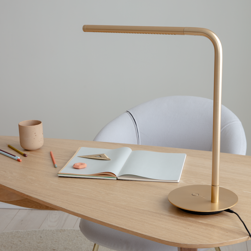 OMNI gold table lamp