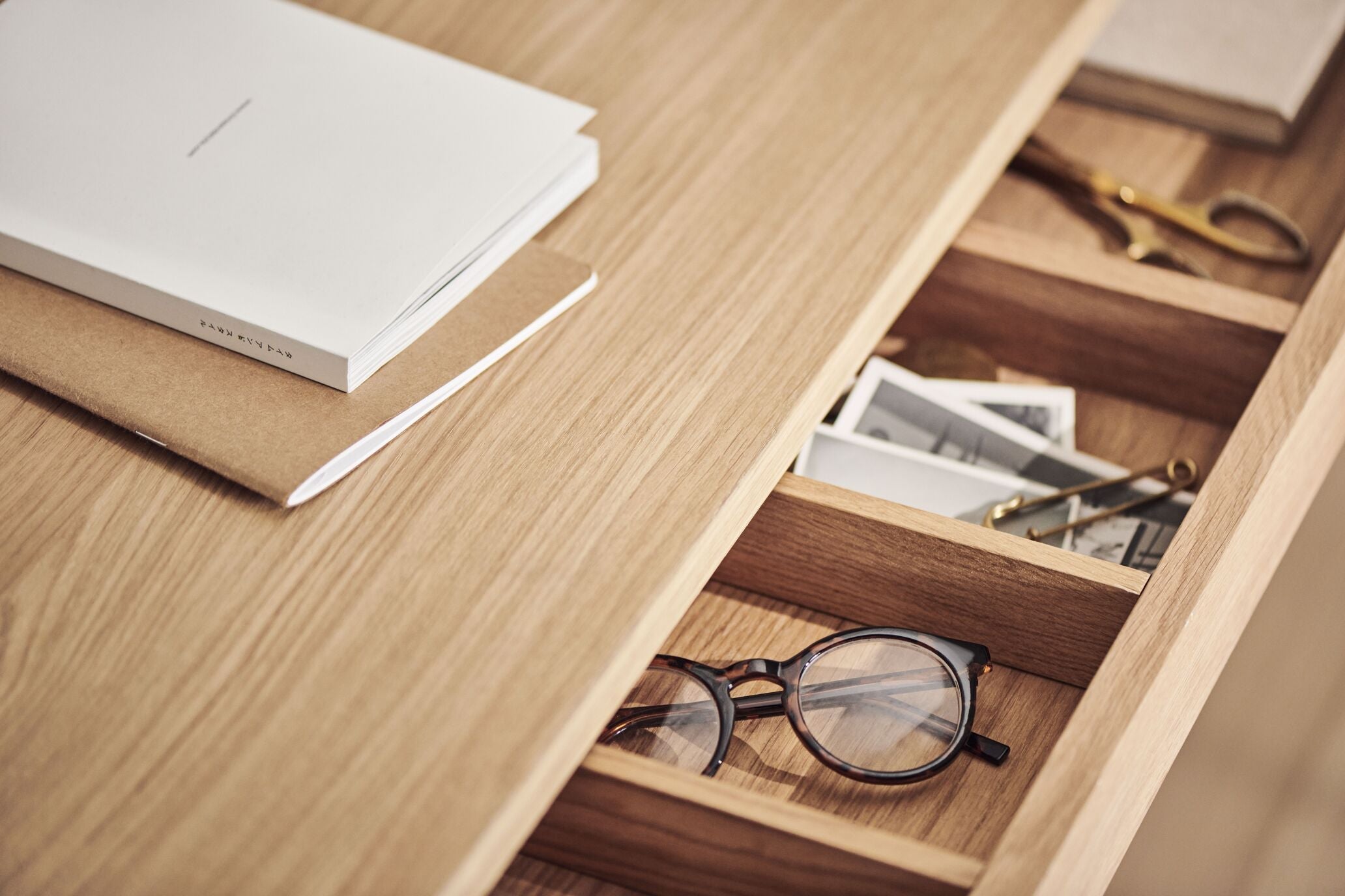 Vala wall desk bleached veneer oak