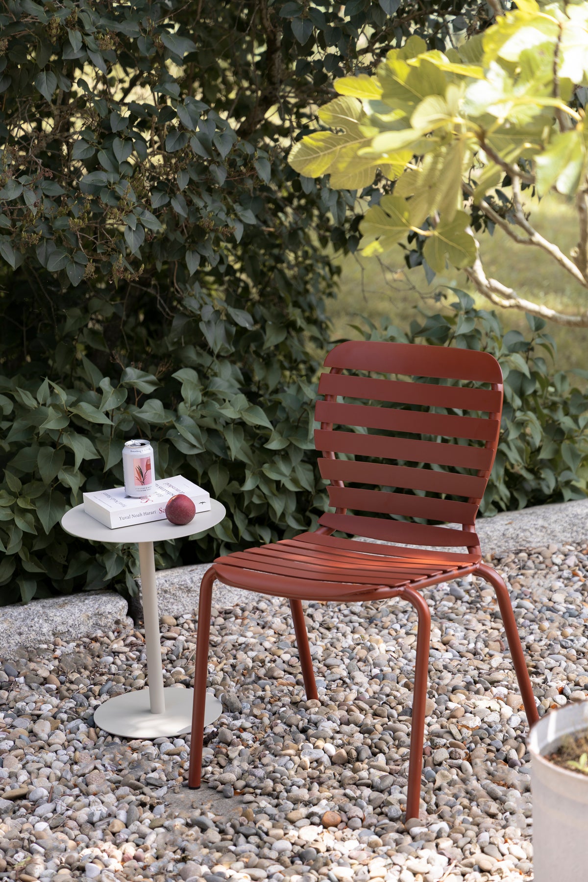 VONDEL garden chair red