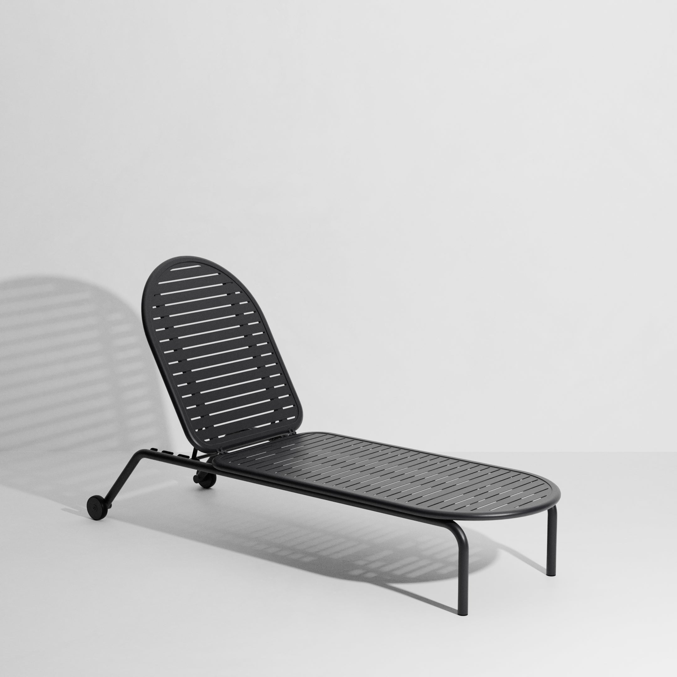 WEEK-END Black Garden Lounger