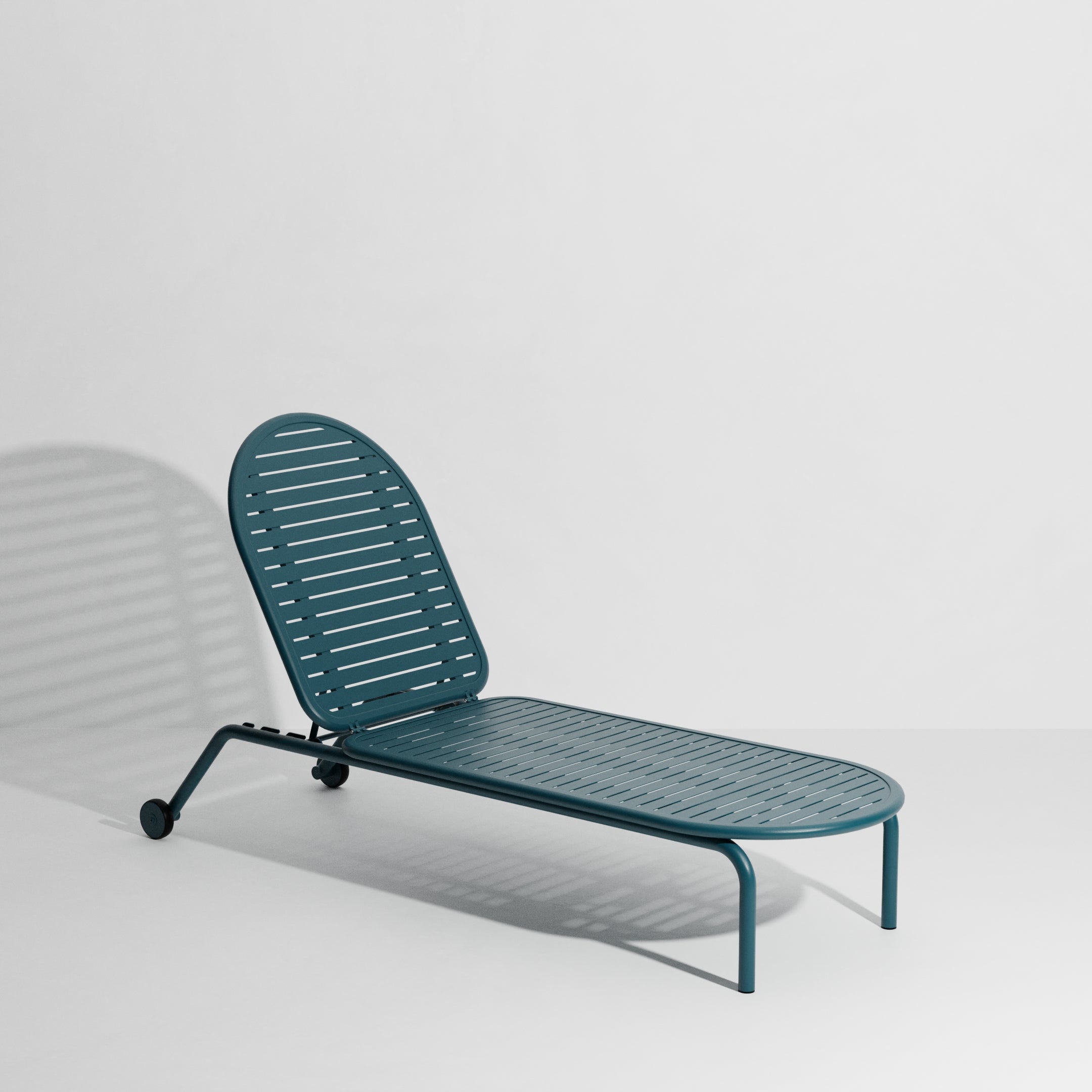 WEEK-END Ocean Blue Garden Lounger