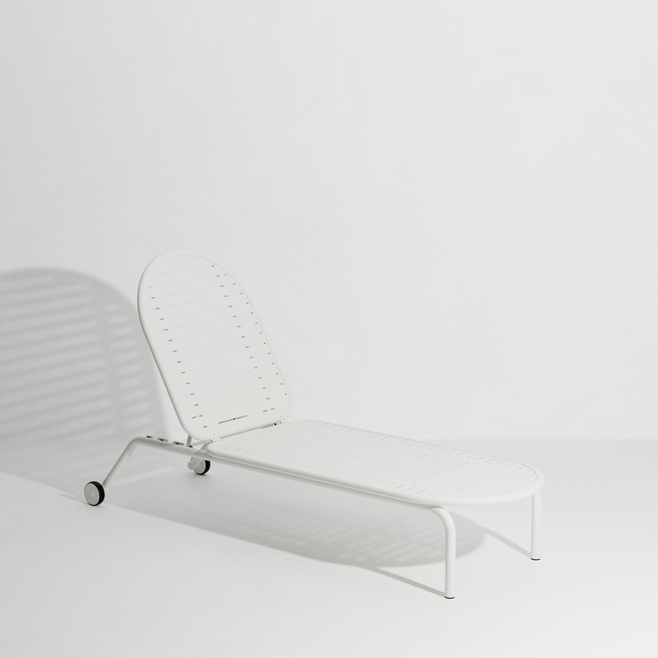 WEEK-END White Garden Lounger