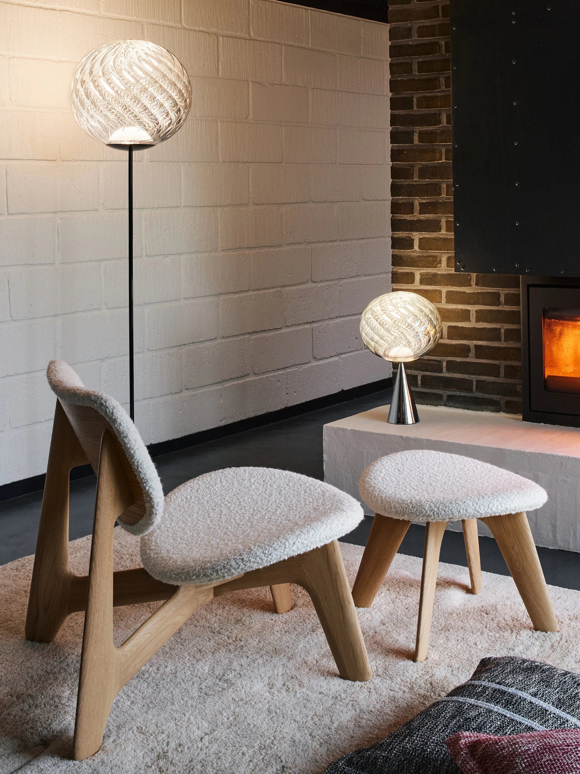 WHIRL silver table lamp