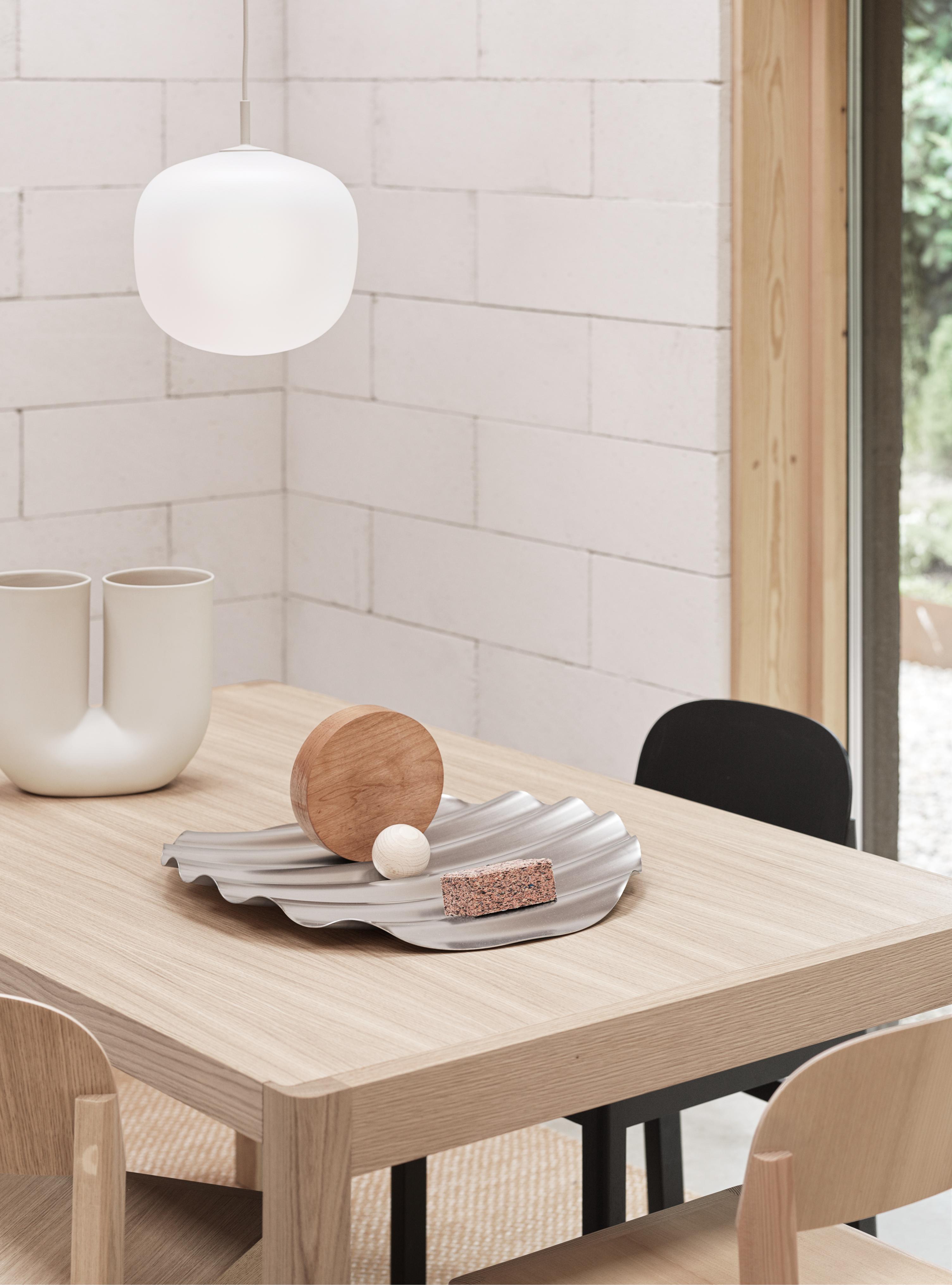 WAVE stool