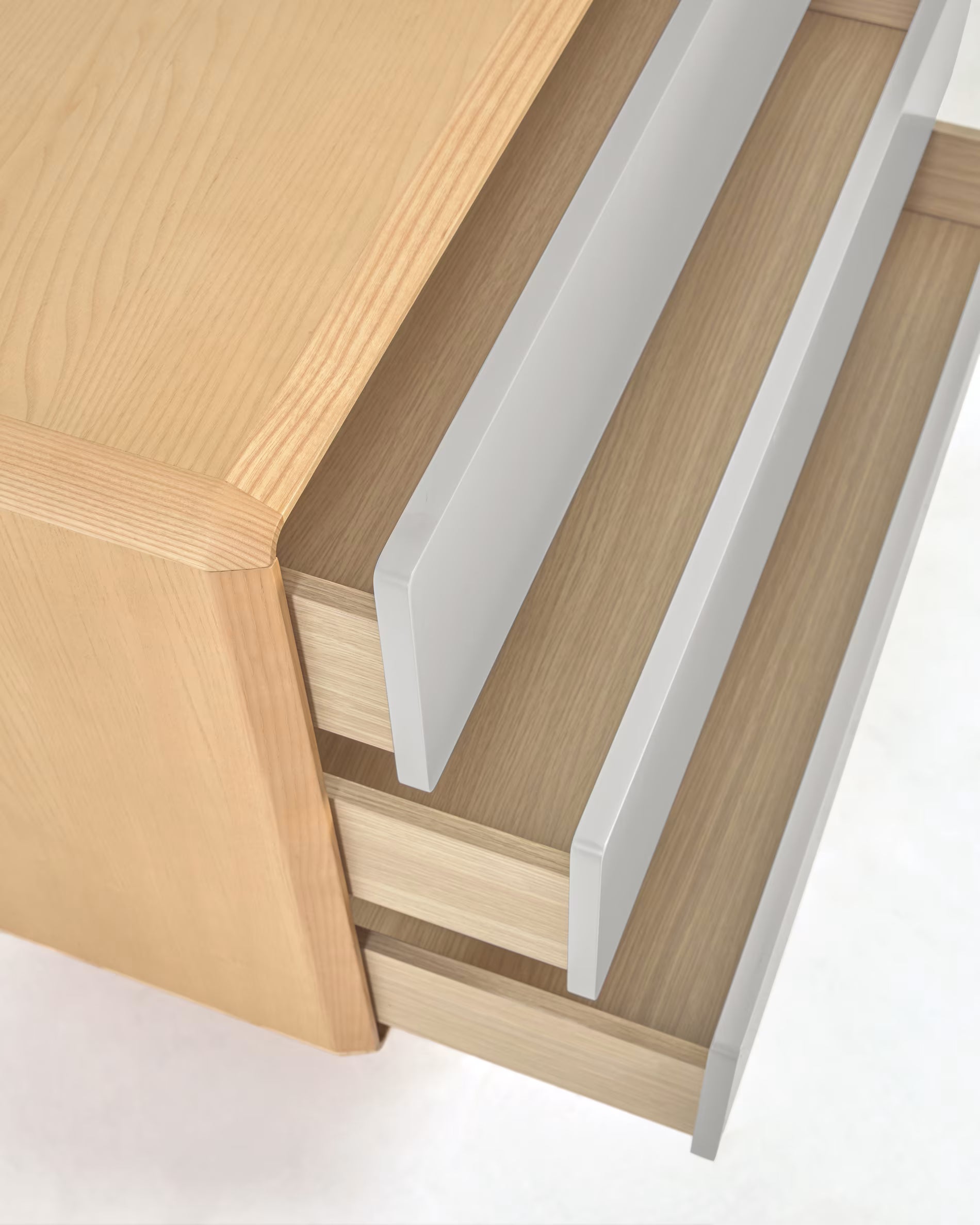 Kommode mit Schubladen ANIELLE hellgrau mit Holz