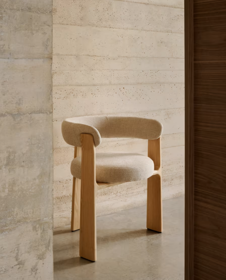 GRANITE armchair in beige chenille with an ash base