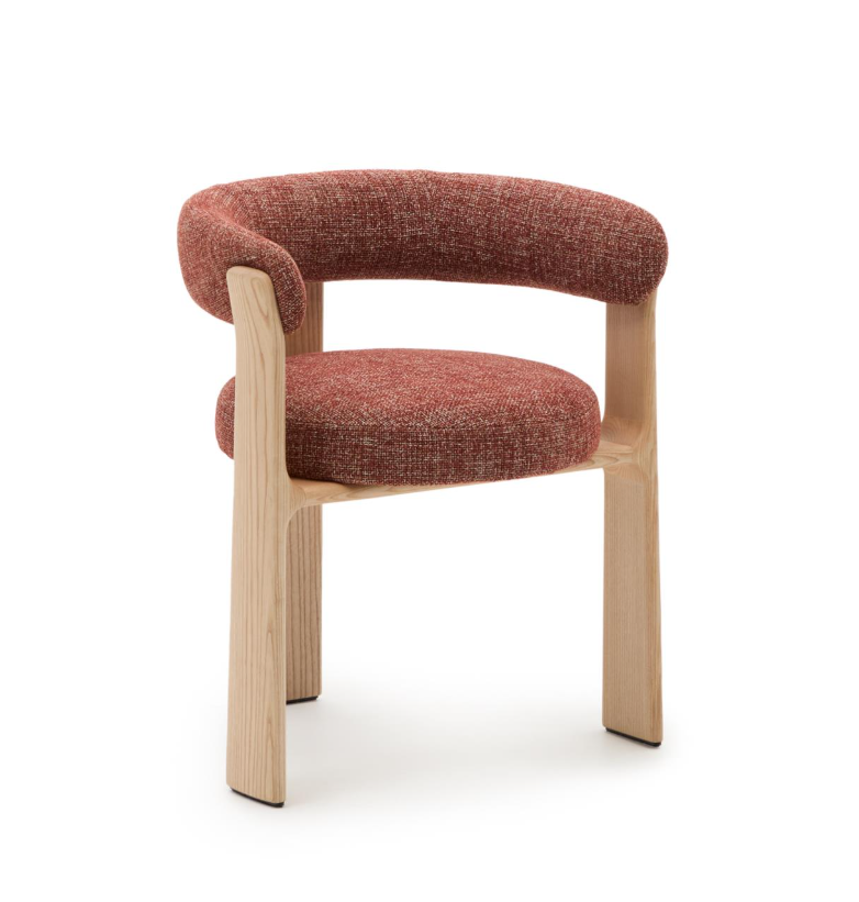 Chair with armrests Granite red szenil with a wooden base