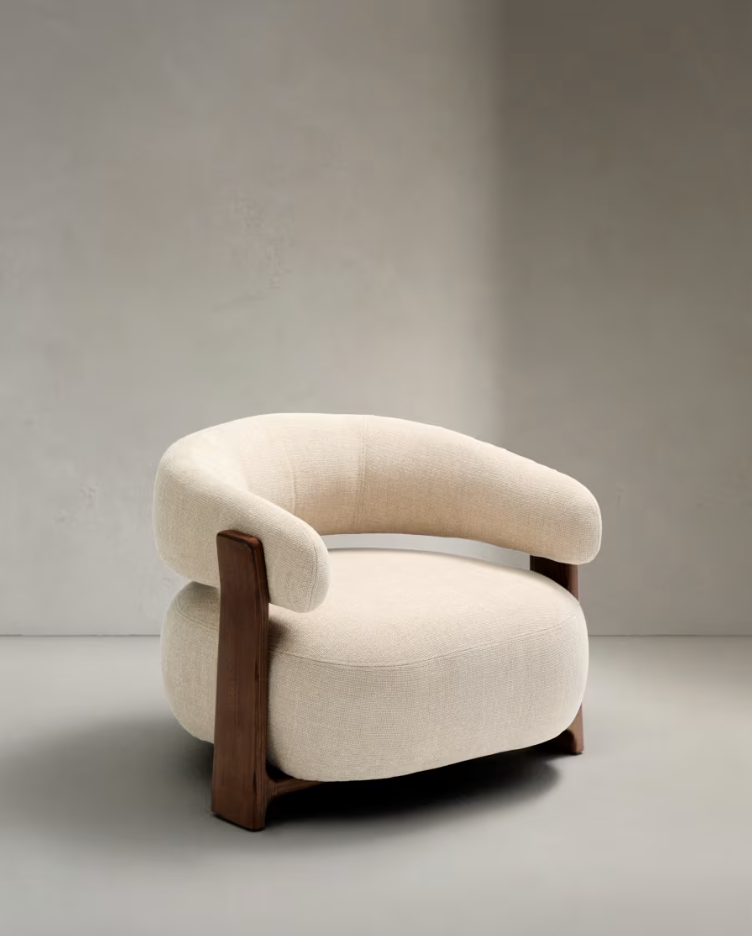 Beige granite armchair szenil with a dark wooden base