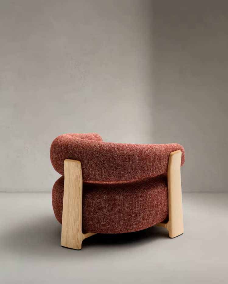 Red granite armchair from a wooden base