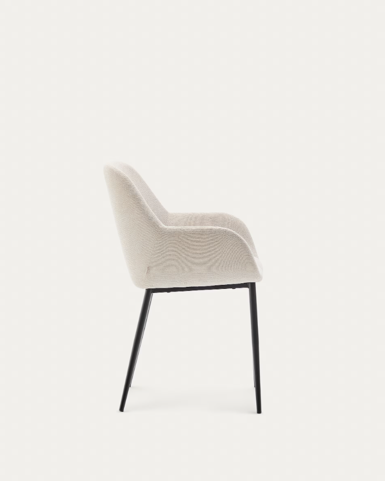 Beige horse chair with a black base