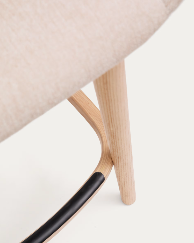 Beige riding chair with ash base