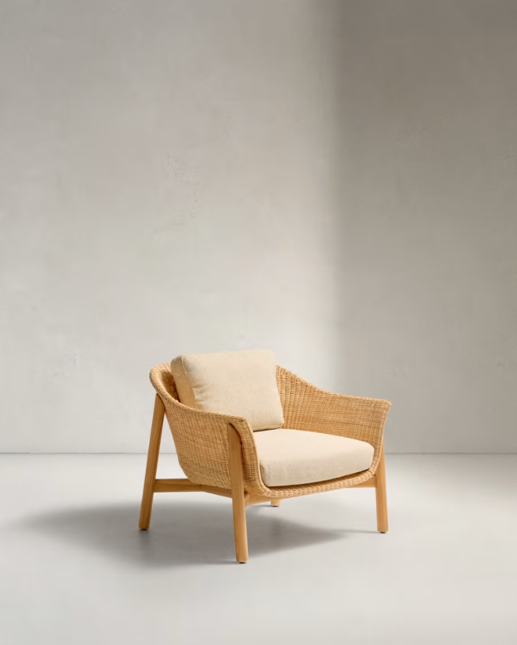 Galea outer chair. Teke wood with rattan seat