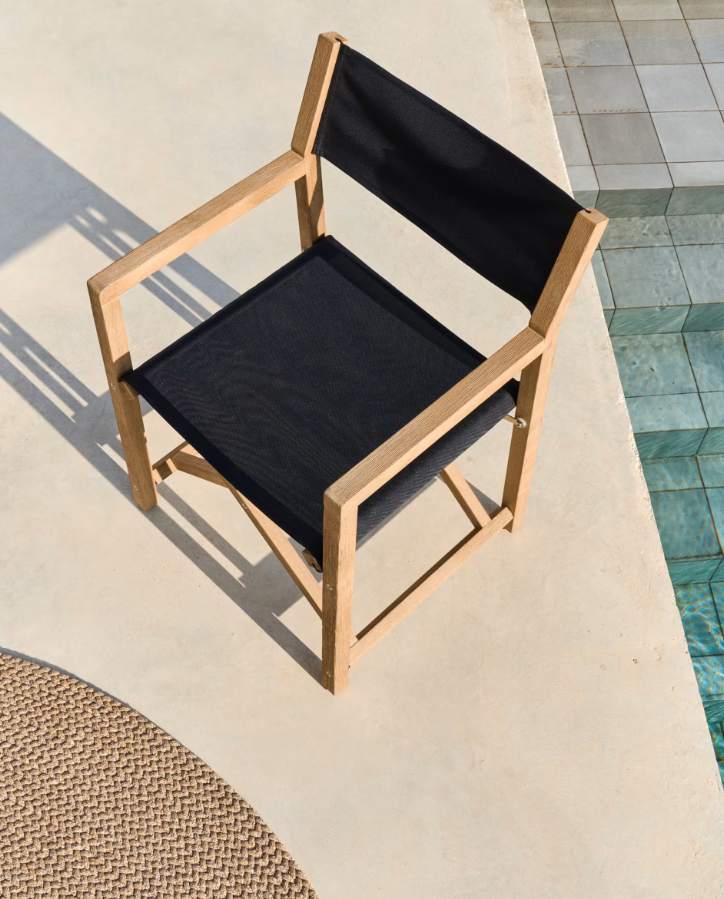 Vilara Black External Chair with an acacia base