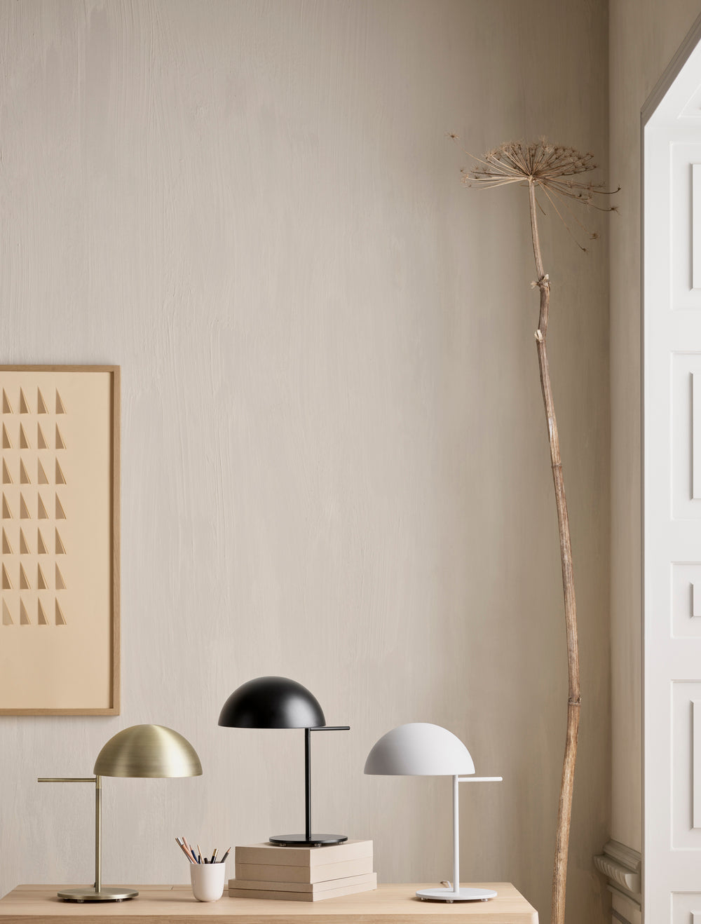 Cream Aluna table lamp