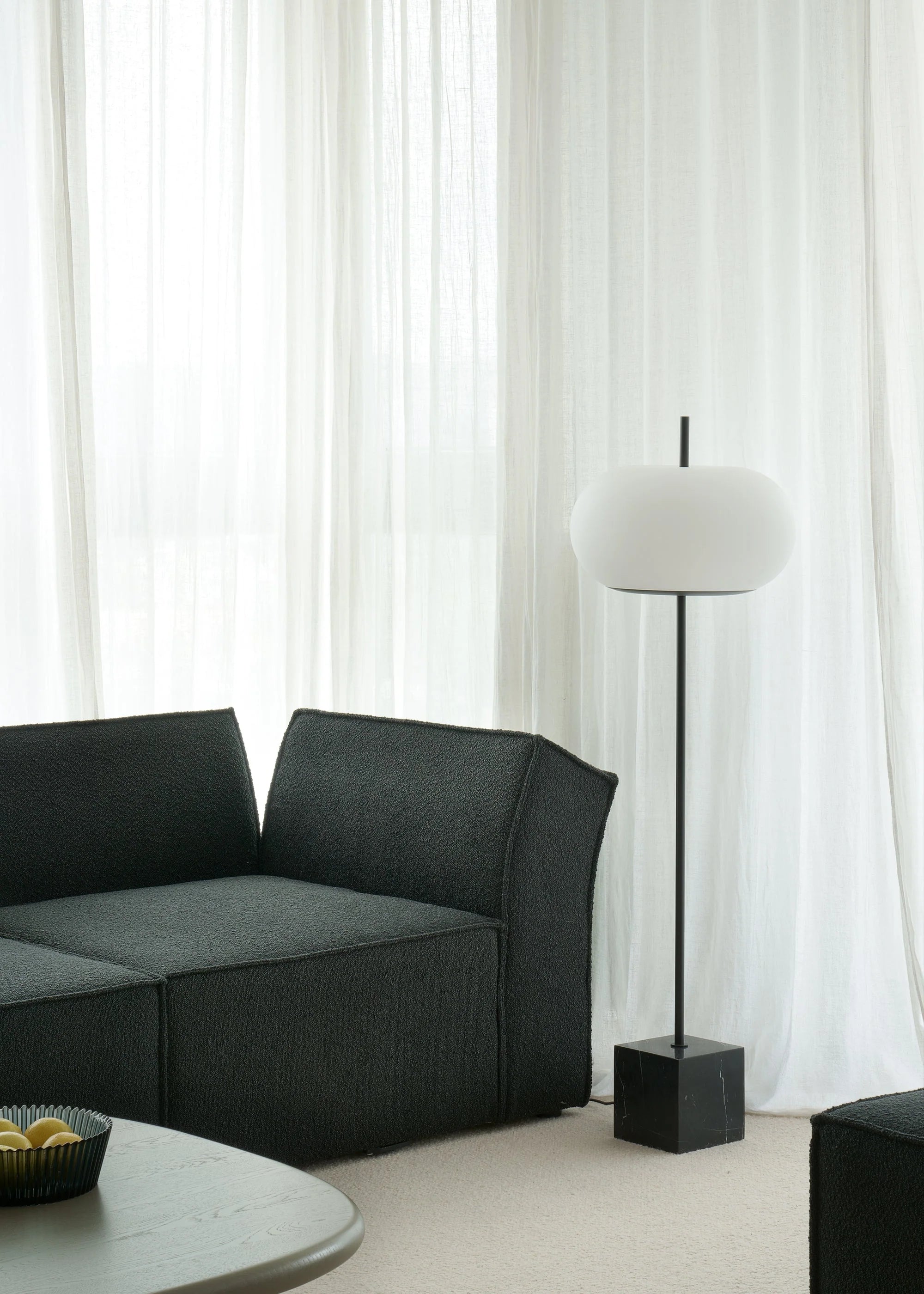 PIU floor lamp black marble
