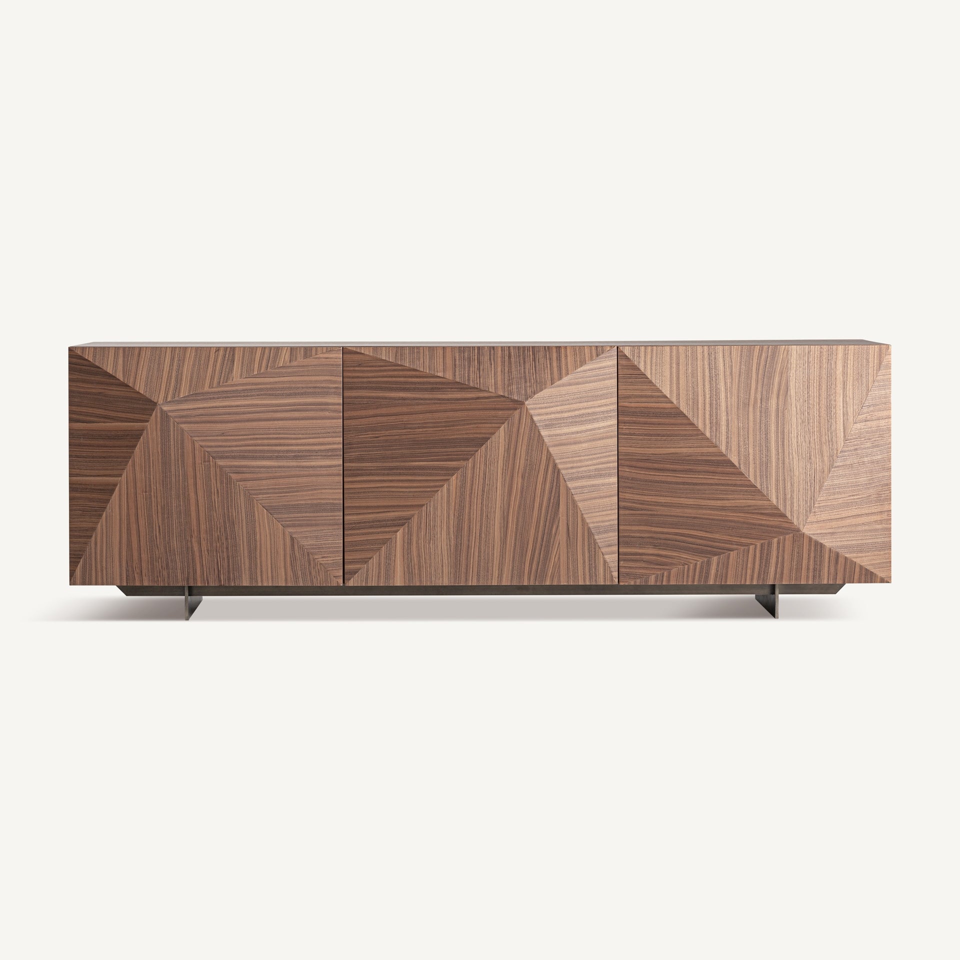 GENEIKEN Chest of Drawers in Walnut